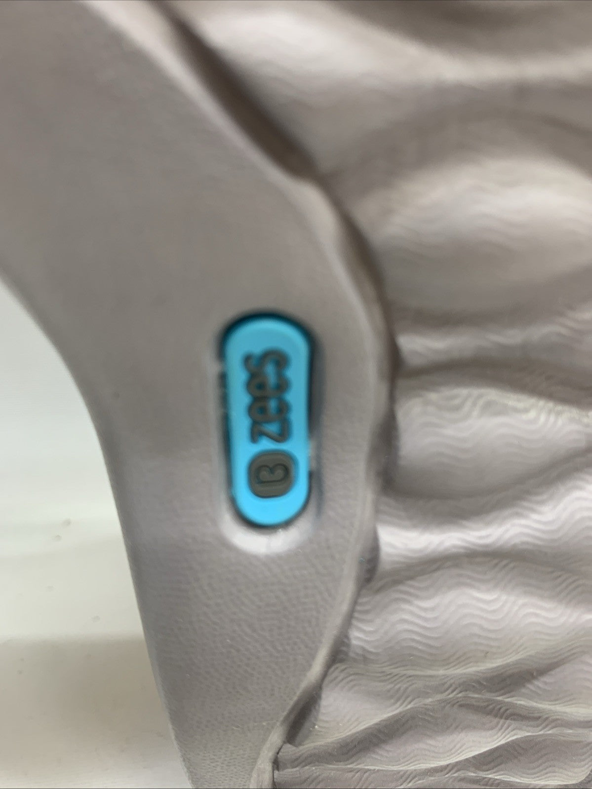 BZees Women's Niche Slip On Comfort Ballet Flat Sliver Cloud F56204F250 Size 6.5