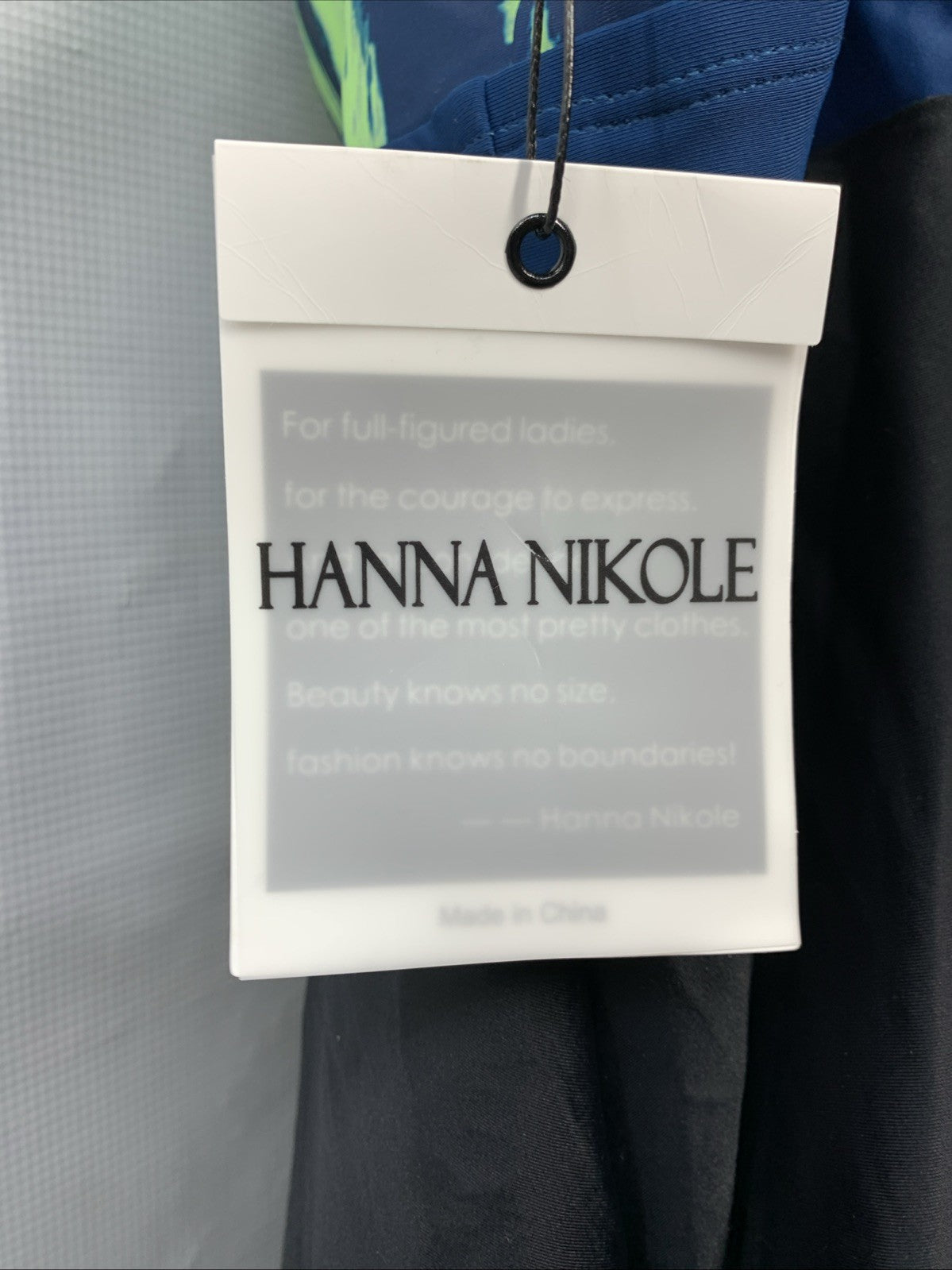 Hanna Nikole Women Plus Size 1-Piece Swimsuit Swimdress Sport Bathing Suit 24W