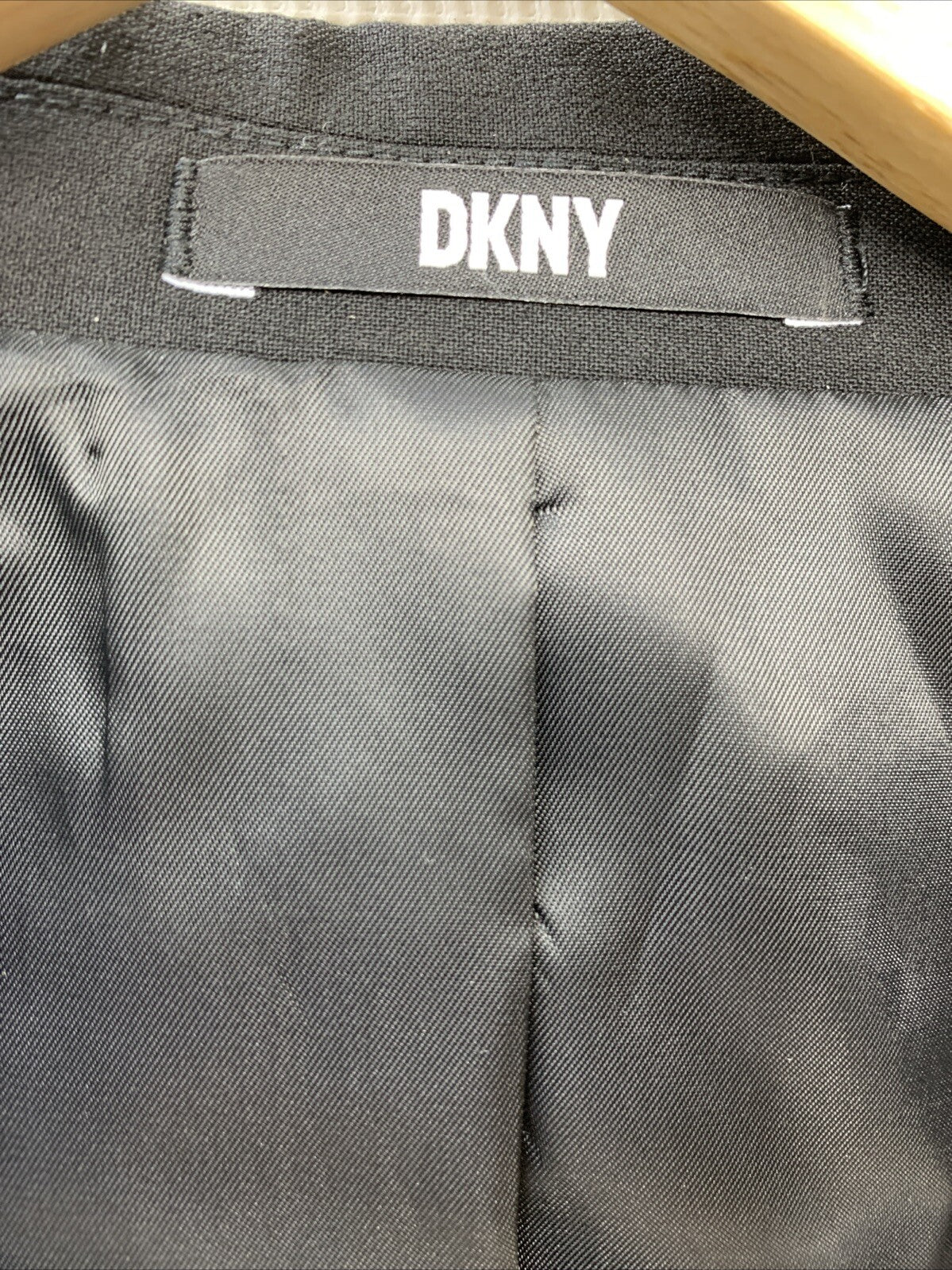 DKNY Suit Jacket Mens Size 38 Regular Black Duran Long Sleeve Two Button Black