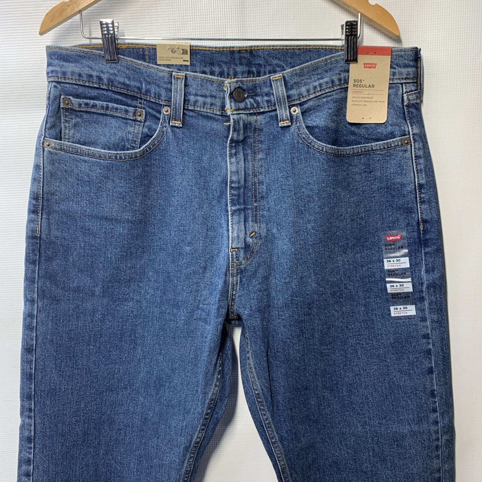 Levi’s 505 Regular Fit Straight Leg Men's Blue Jeans Size 36x30 Long Pants