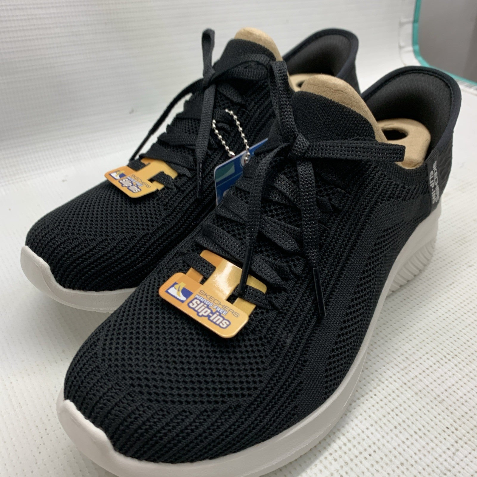 Skechers Womens Slip-Ins Ultra Flex 3.0 Shoes Black/White 149710 Size 8 Wide fit