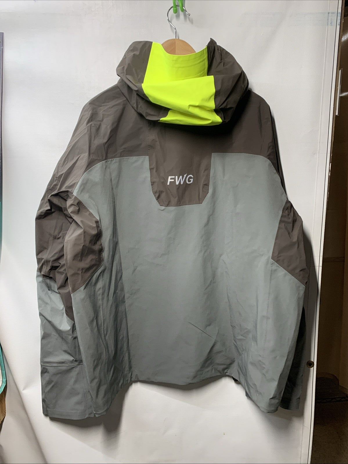 TGF Pockets Fly Fishing Rain Water & Wind Proof Lightweight Jacket Size 3XL Gray
