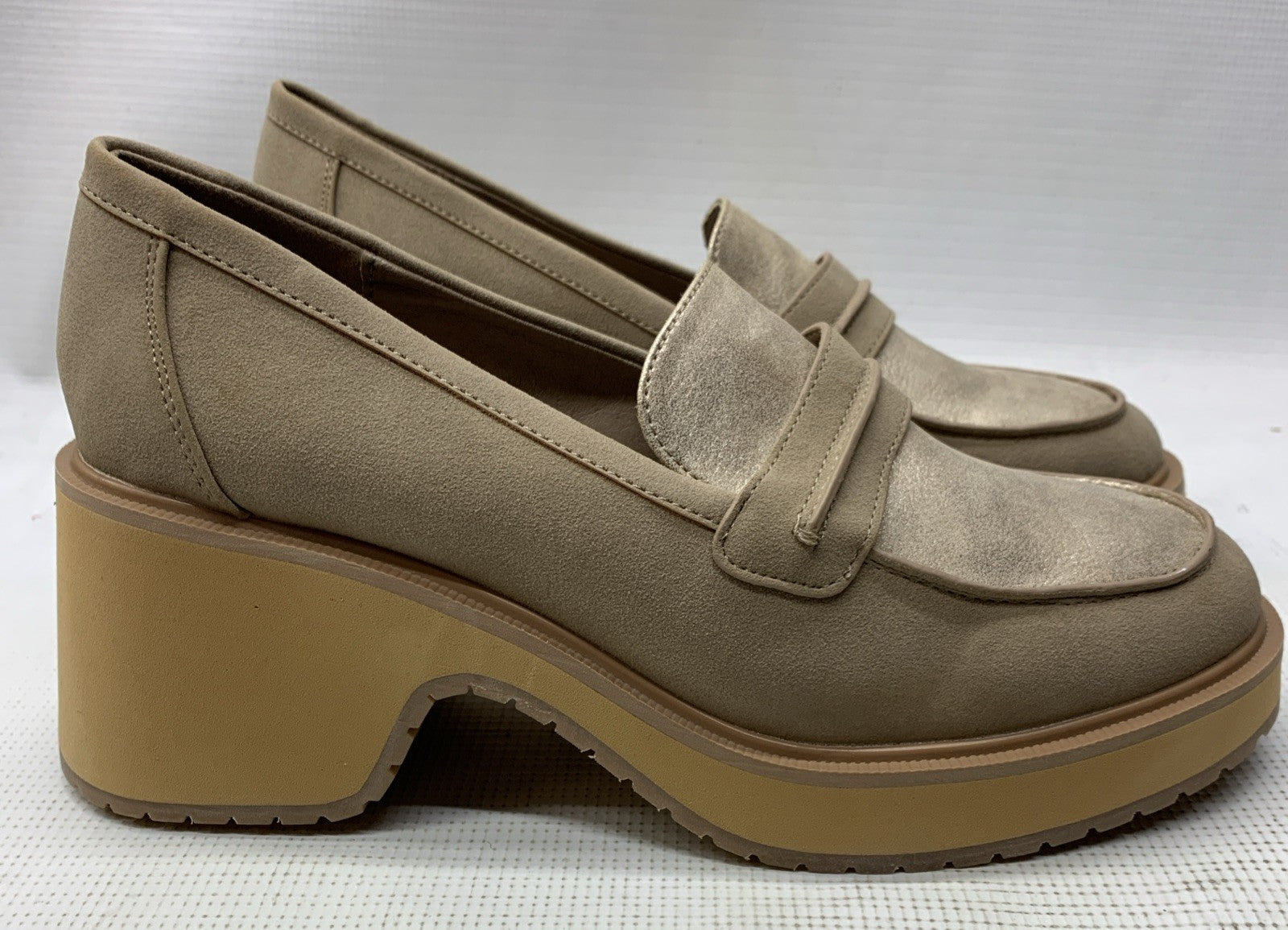 Volatile Jacques Womens Slip On Heeled Loafer Sandal Casual Sand Size 11 Classic