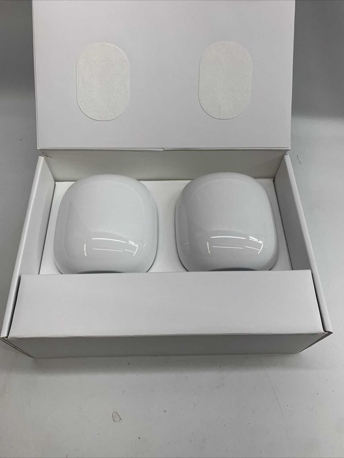 Google Nest Wifi Pro Wi-Fi 6E Router Mesh System Snow White GA03689-US (2-Pack)