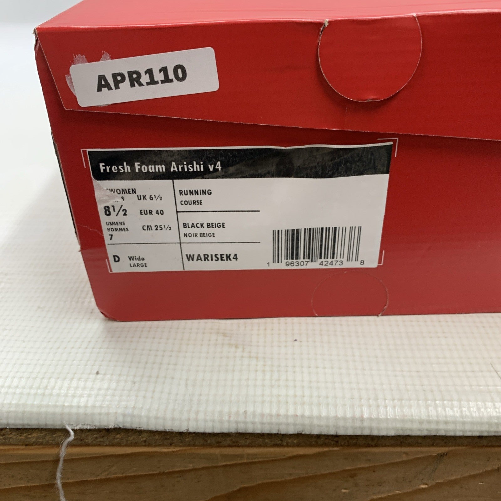 New Balance Women's Warisek4 Black Running Shoes Arishi v4 8.5 Lace-up Sneaker