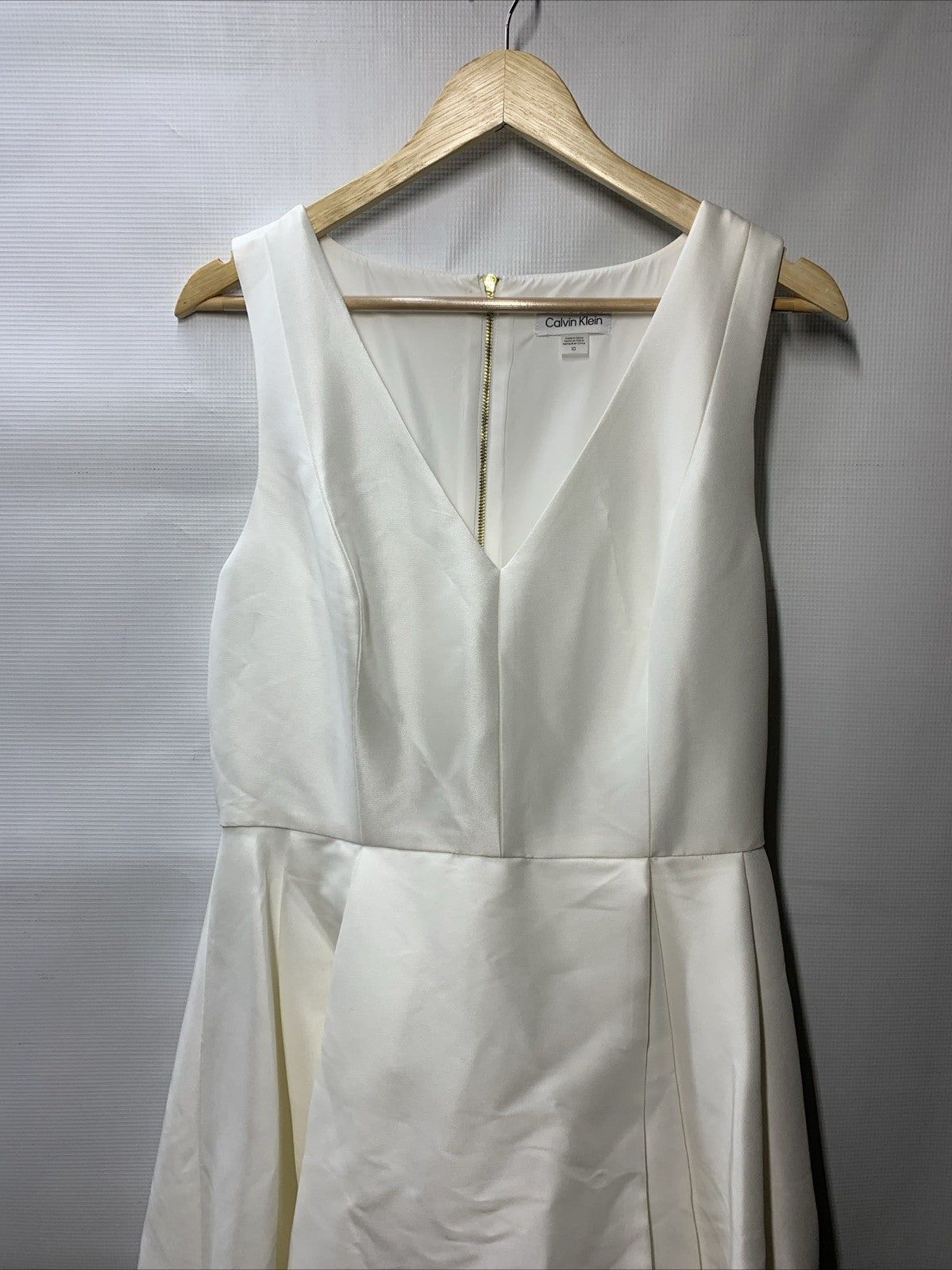 Calvin Klein Women's Sleeveless V-neck High Low Dress White CD7B144P Size 10