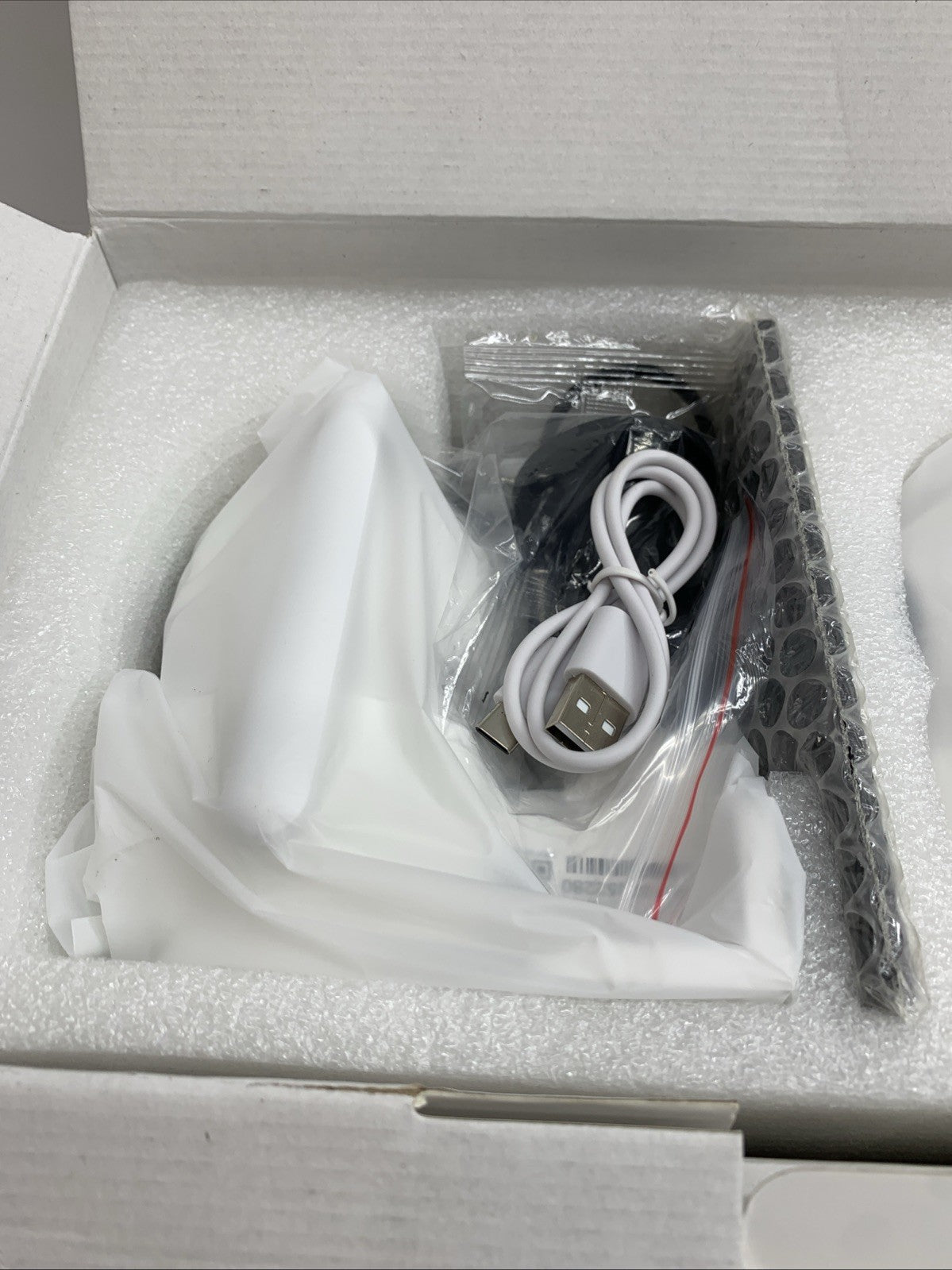 Solar Security Cameras Wireless Outdoor, Wifi Camera Outdoor 2K 360° View White
