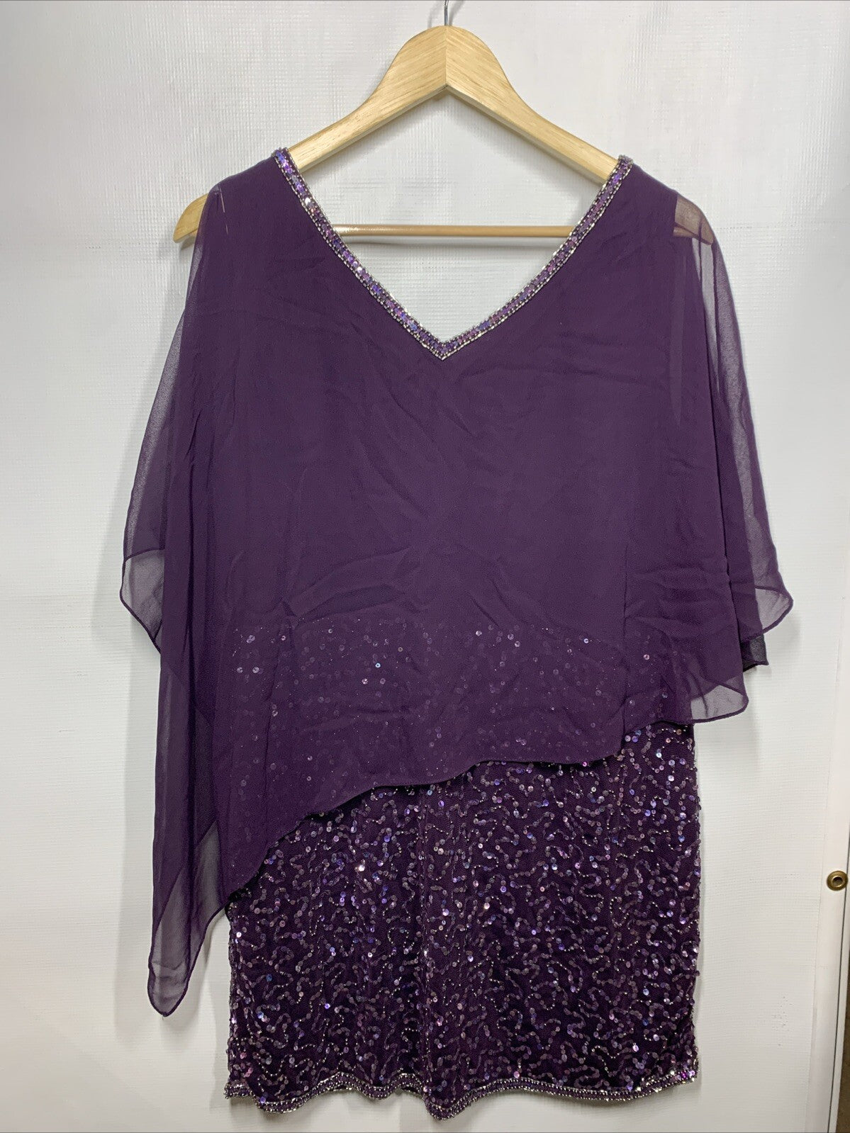 J Kara Women's Caplet Short Cocktail Beaded Party Dress Size 12P Pull On Purple
