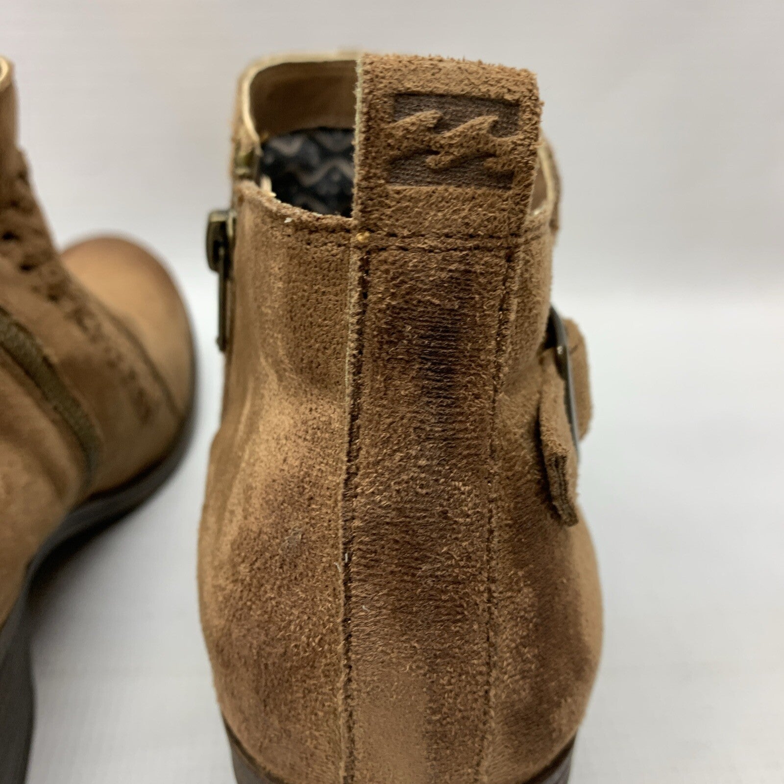 Billabong Tan Take A Walk Began Suede Braided Buckle Zip Up Ankle Boot Size 10