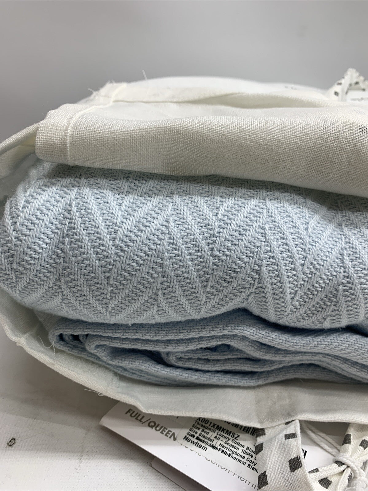 Threadmill Queen Blanket 100% Cotton Herringbone Pattern Light Blue Cozy Lightwe