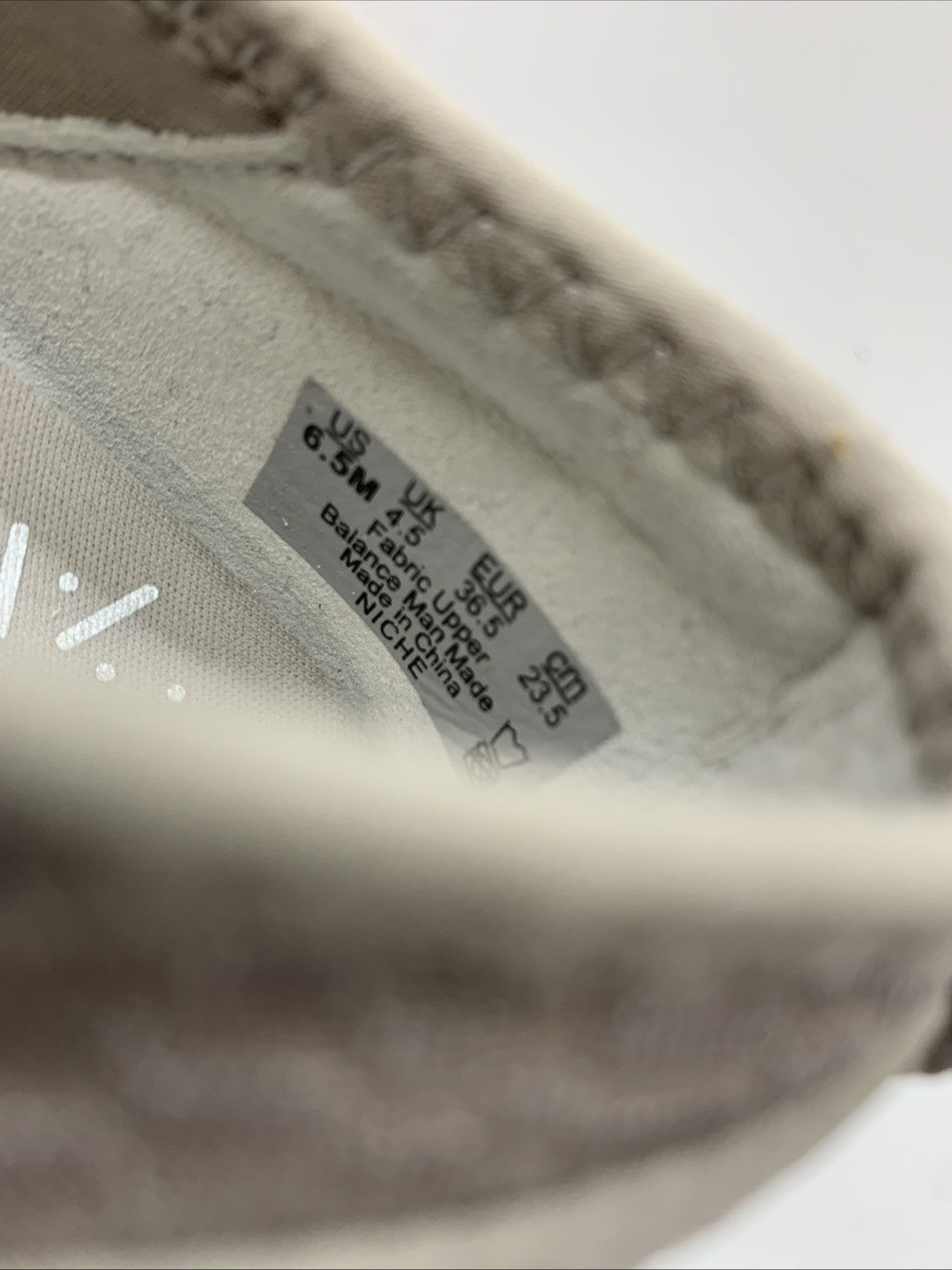 BZees Women's Niche Slip On Comfort Ballet Flat Sliver Cloud F56204F250 Size 6.5