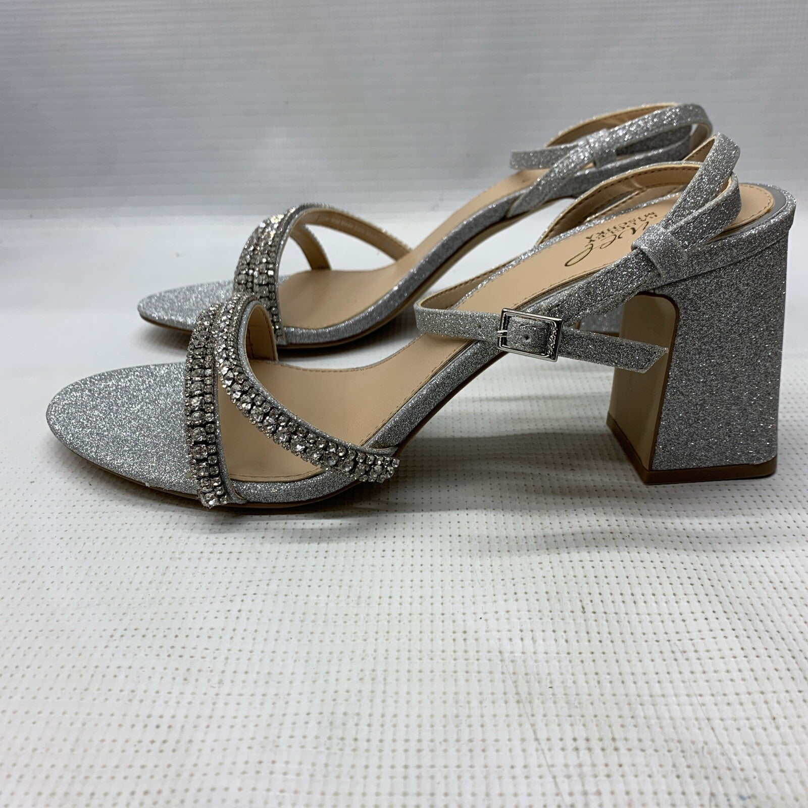 Jewel Women's Badgley Mischka Charlee Block Heel Sandal Sliver Size 9.5 Open Toe