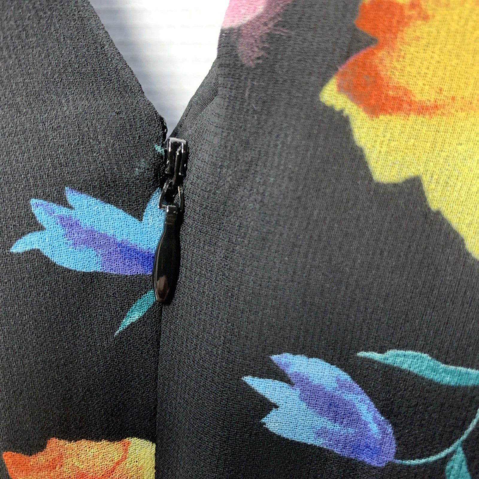 Guess Midnight Fields Women Maxi Dress Size 14 Floral Print Sleeveless V-neck