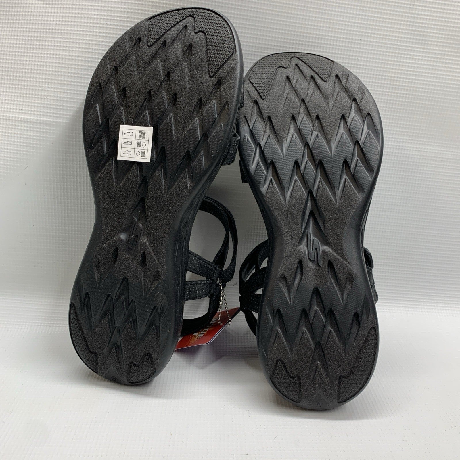 Woman's Sandals SKECHERS Performance On-The-Go 600 - Brilliancy Size 11 Black