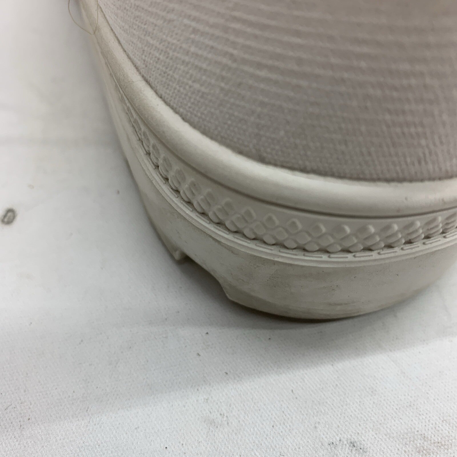 SKECHERS Women's Roadies-True Roots Sneaker White Size 9 Lace-up Shoes 74370/WHT