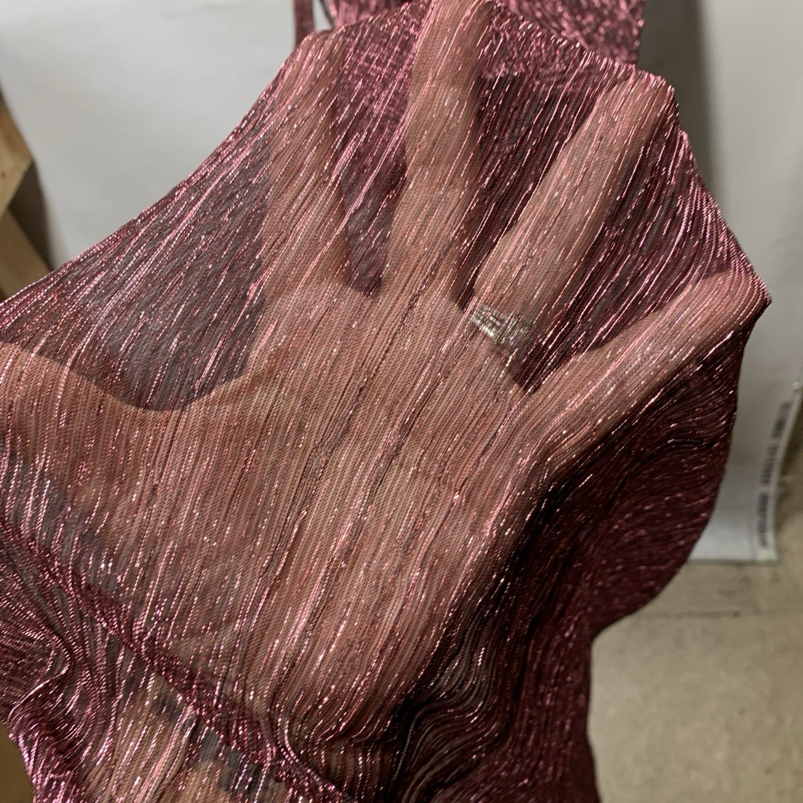 Adrianna Papell Women's Metallic Crinkle Gown Dress Size 4 Party/Cocktail Formal