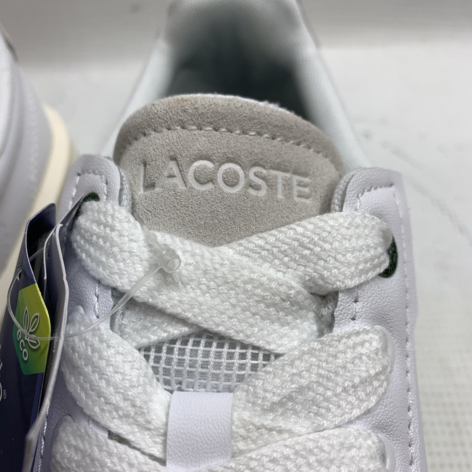 Lacoste Women's Carnaby Platfrom Sneaker White/Off White Lace-up Shoes Size 8.5