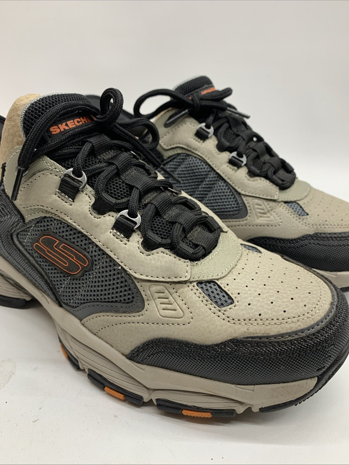 Skechers Mens Size 10.5 Vigor 3.0 Drafting Lace-up Shoe Taupe/Black 237445W/TPBK