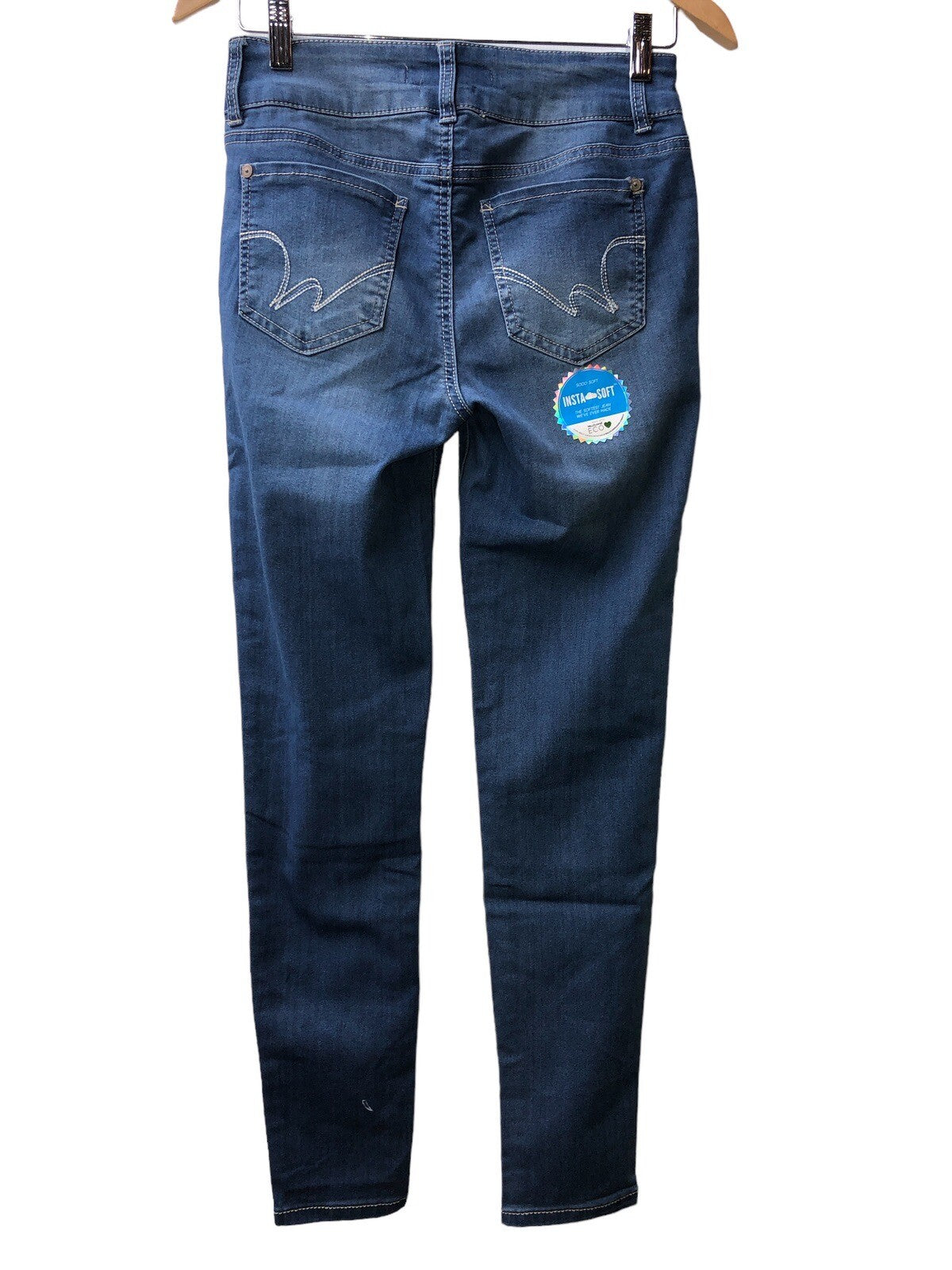 WallFlower Women's InstaSoft Ultra Fit Skinny Jeans Amal in size 6, blue long jeans with a fitted style and classic denim look.