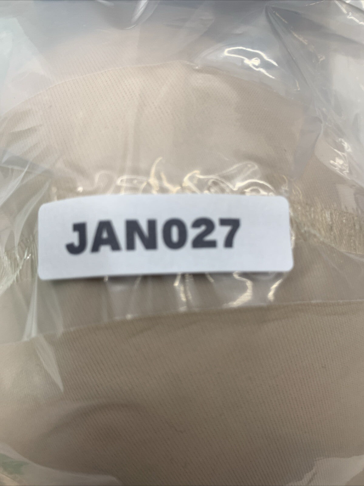 Vanity Fair Beautiful Benefits Contour Back Smoother Bra 76380 Size 38DD Beige