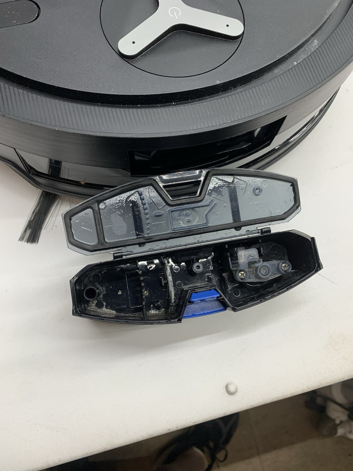 ECOVACS DEEBOT X11 OmniCyclone Robot Vacuum & Mop for Large Homes Pet Hair USED
