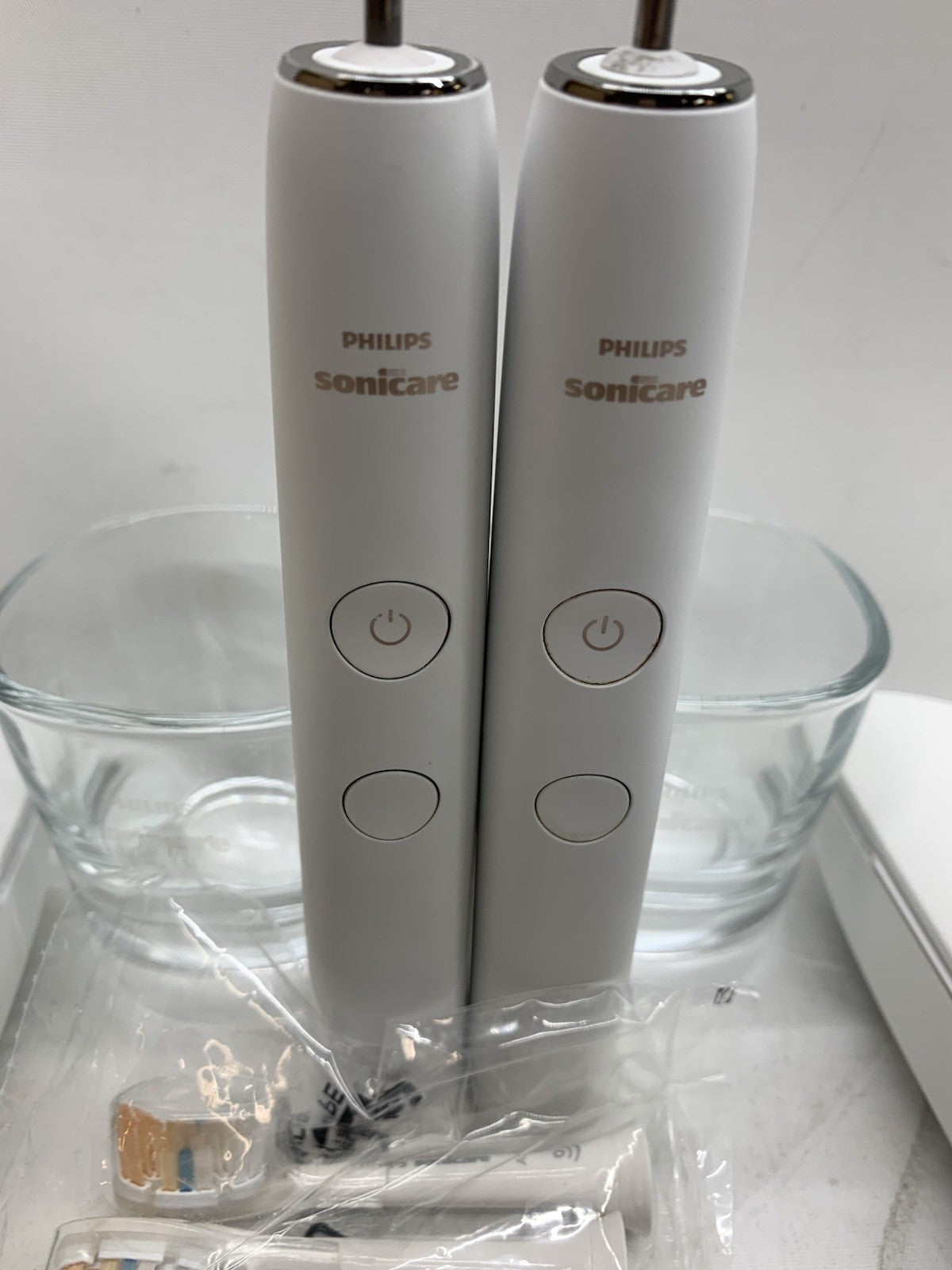 Philips Sonicare DiamondClean Power Electric Toothbrush HX9904 2 Pack FOR PARTS