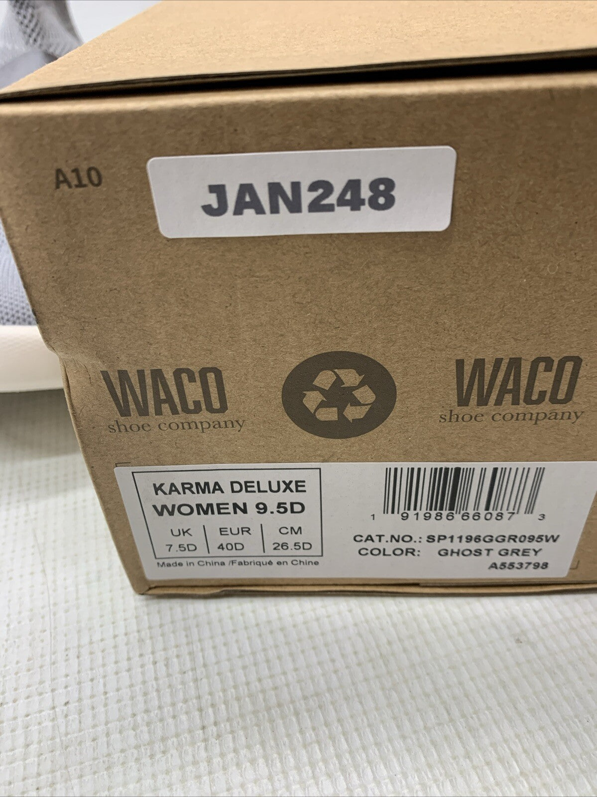 Spenco Women's Karma Deluxe Sneaker, Ghost Grey Size 9.5D Casual Shoes Non-slip