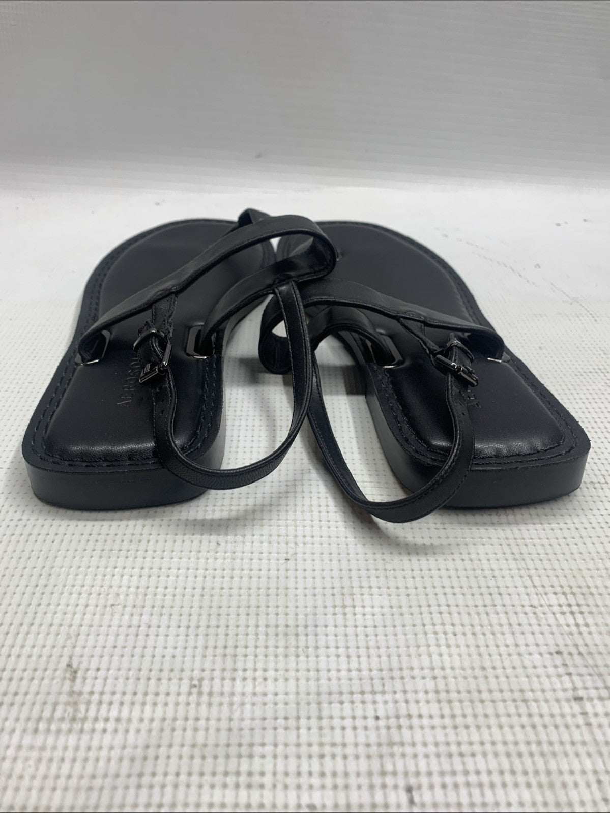 Aerosoles Women's Cherry Flat Sandal Black Size 8.5 Buckle Slip On Ankle strap