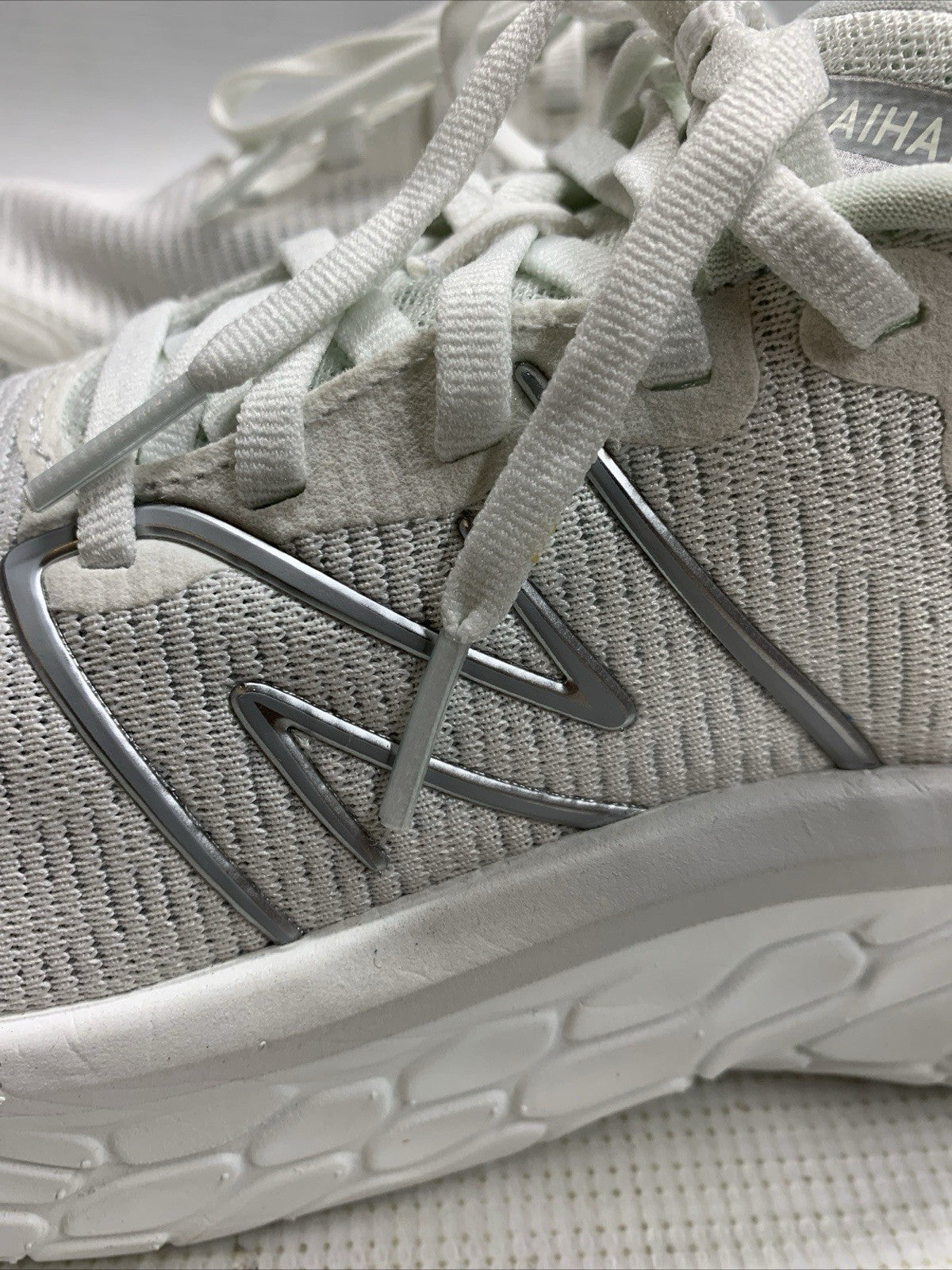 New Balance Fresh Foam X 860v14 Athletic Shoes Women’s White 8 Lace-up W860T14