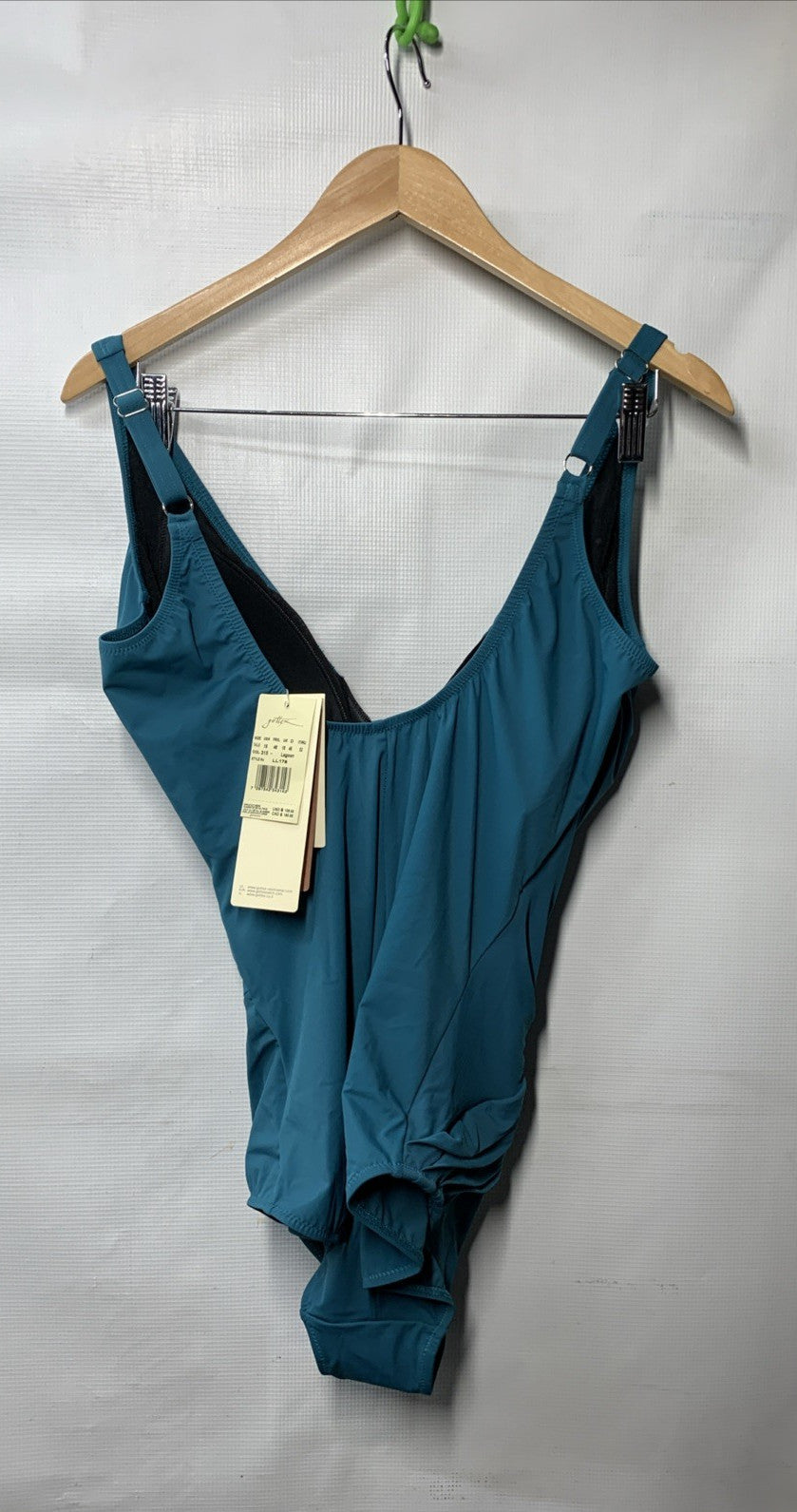 GOTTEX Lagoon Lattice V-Neck Surplice 1 Piece Bathing Swimsuit Size 16 Swimwear