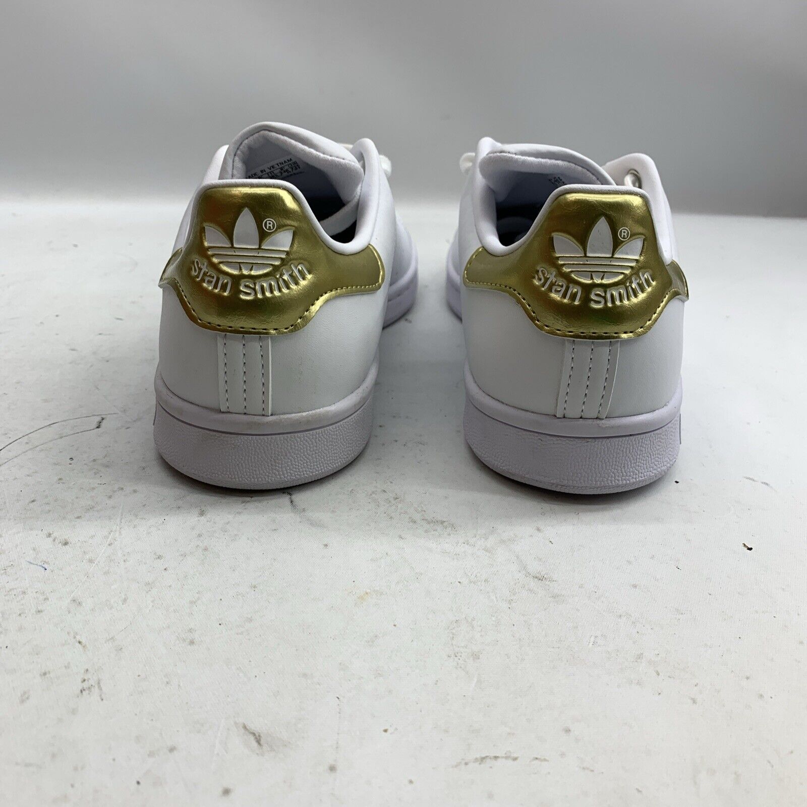 adidas Originals Women's Stan Smith Sneakers White/Gold Metallic Lace-up Size 7