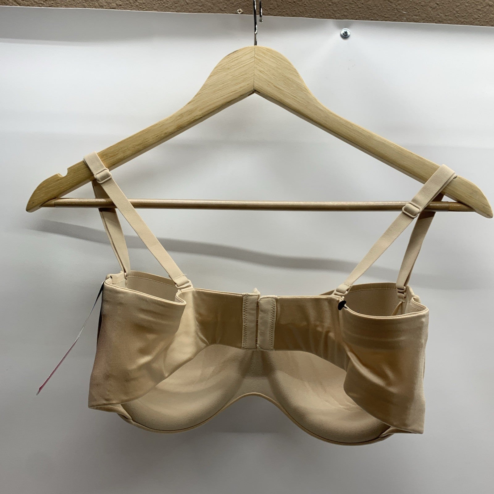Maidenform Womens Smooth Luxe Extra Coverage Bra DM9472 Size 38C Beige Underwire