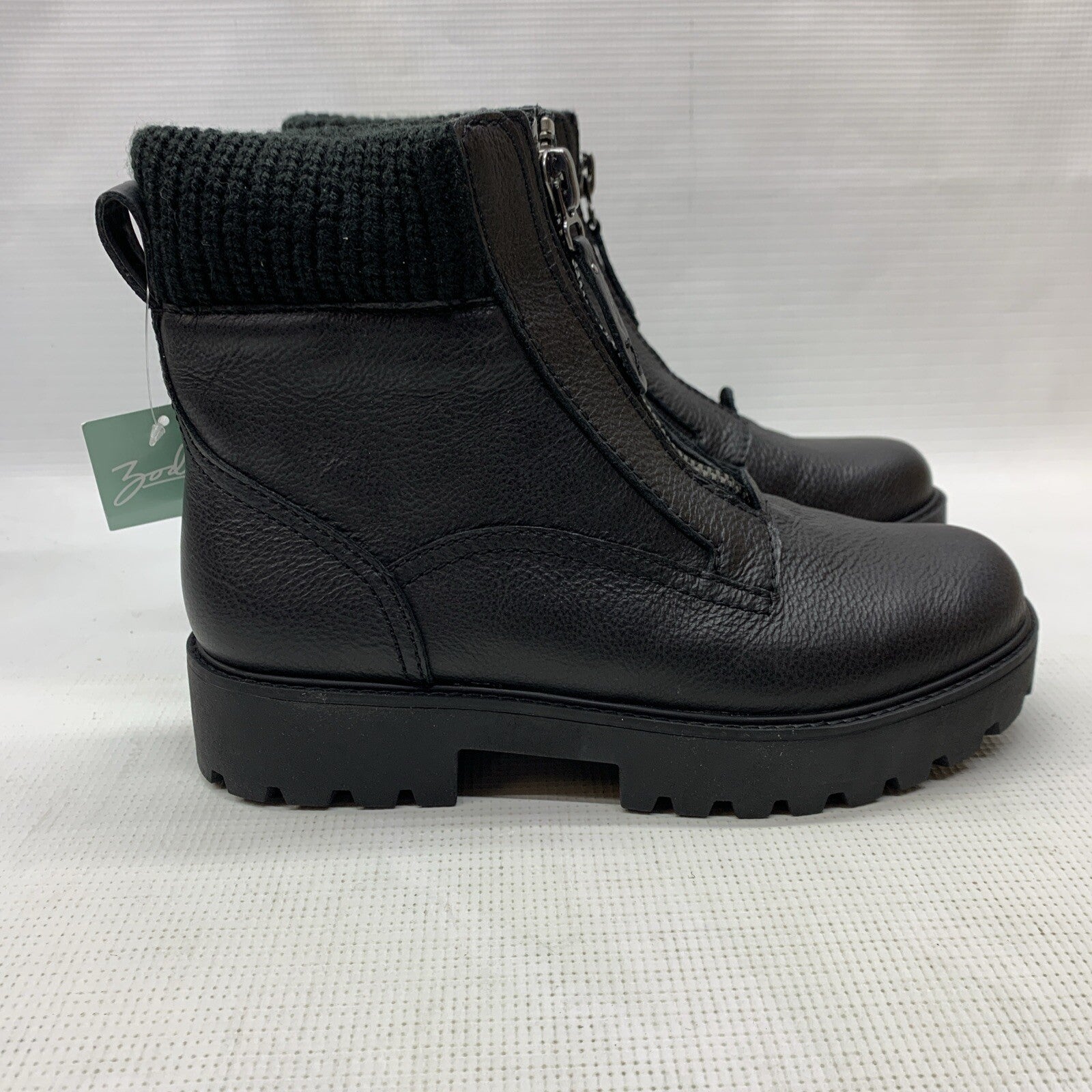Zodiac Women's Soren Combat Ankle Boot Size 7.5 Black Leather H8103L1001 Block