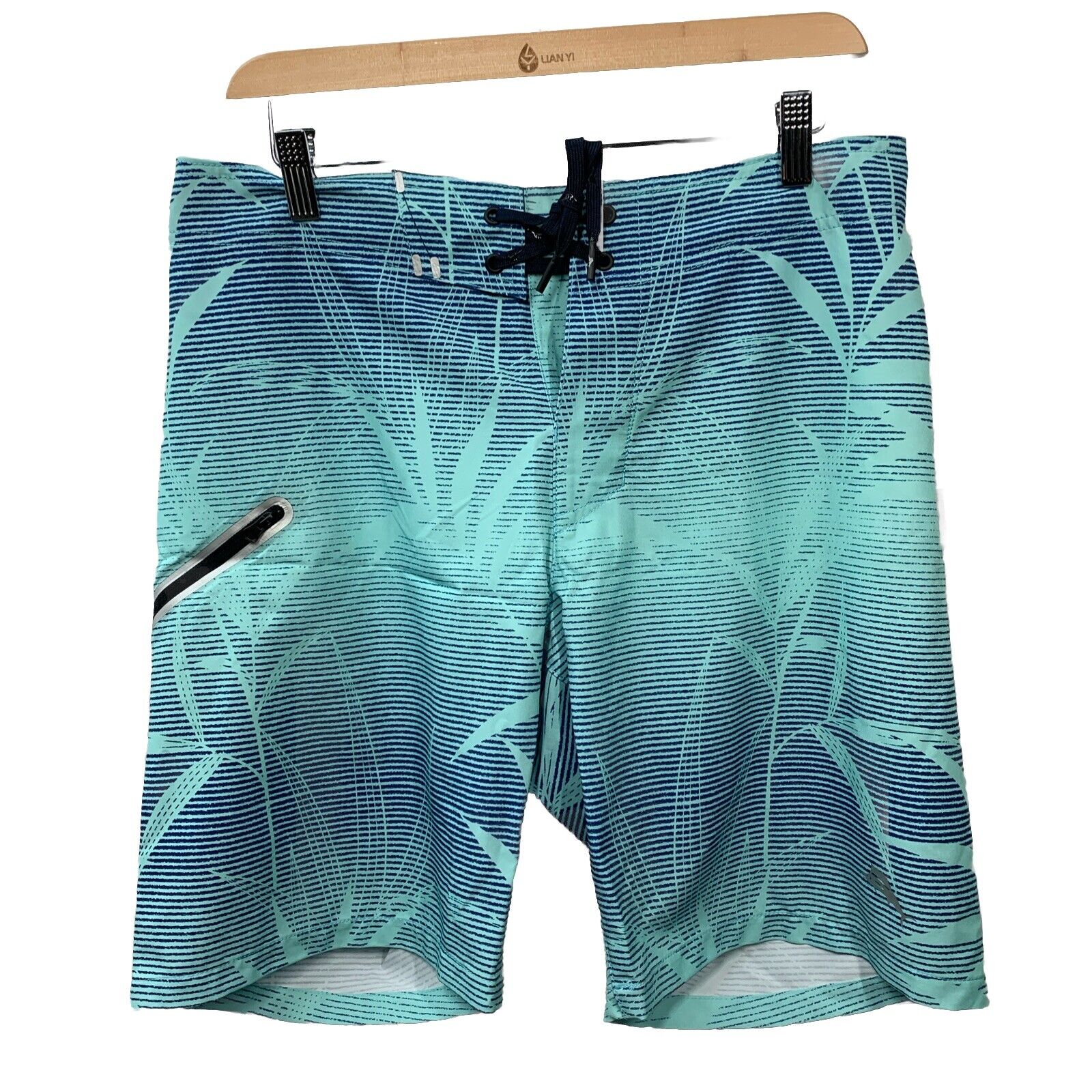 TOMMY BAHAMA Monterey Coast 9