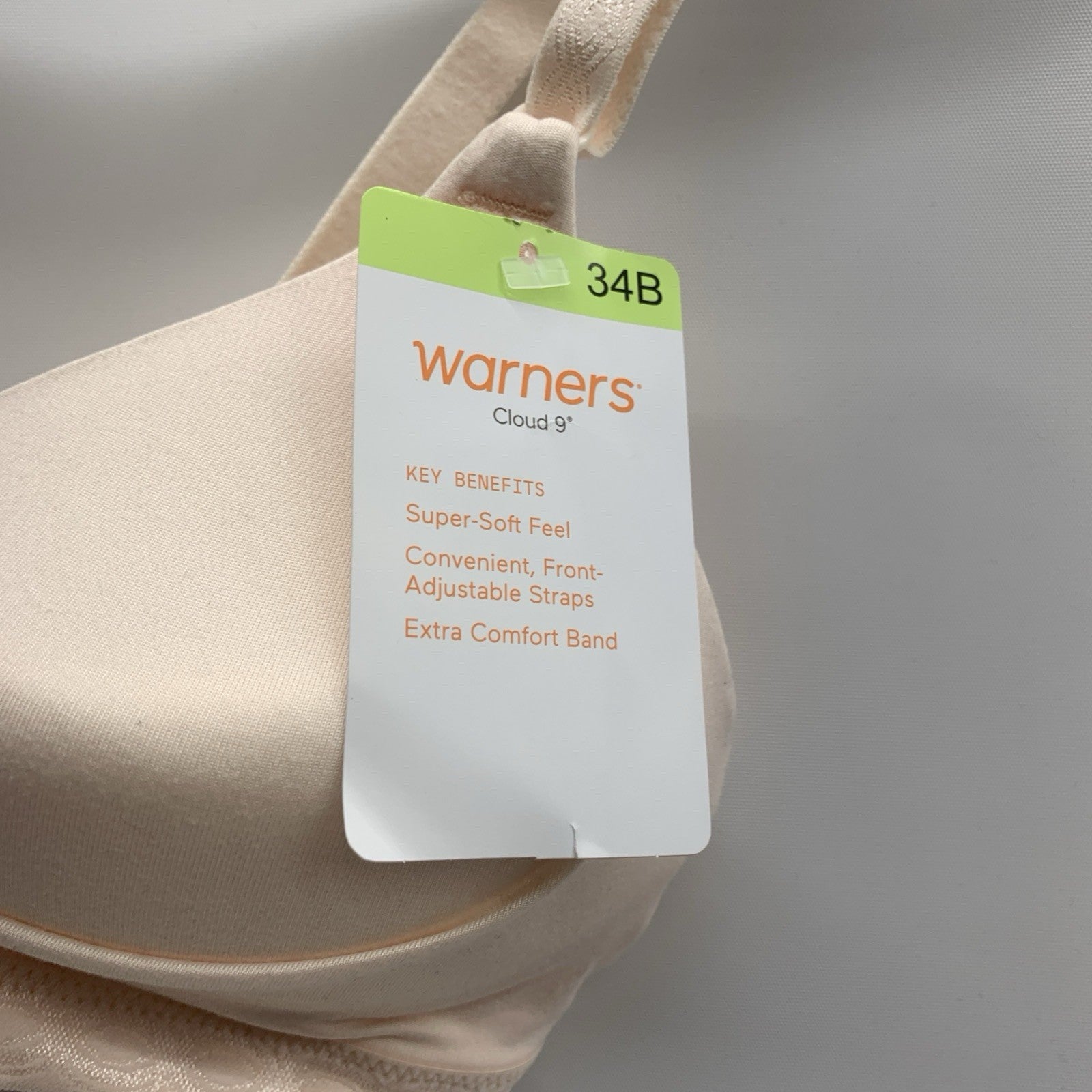 Warner's Women's Cloud 9 Super Soft Wireless Lightly Lined Comfort Bra in size 34B, featuring a smooth, supportive design.
