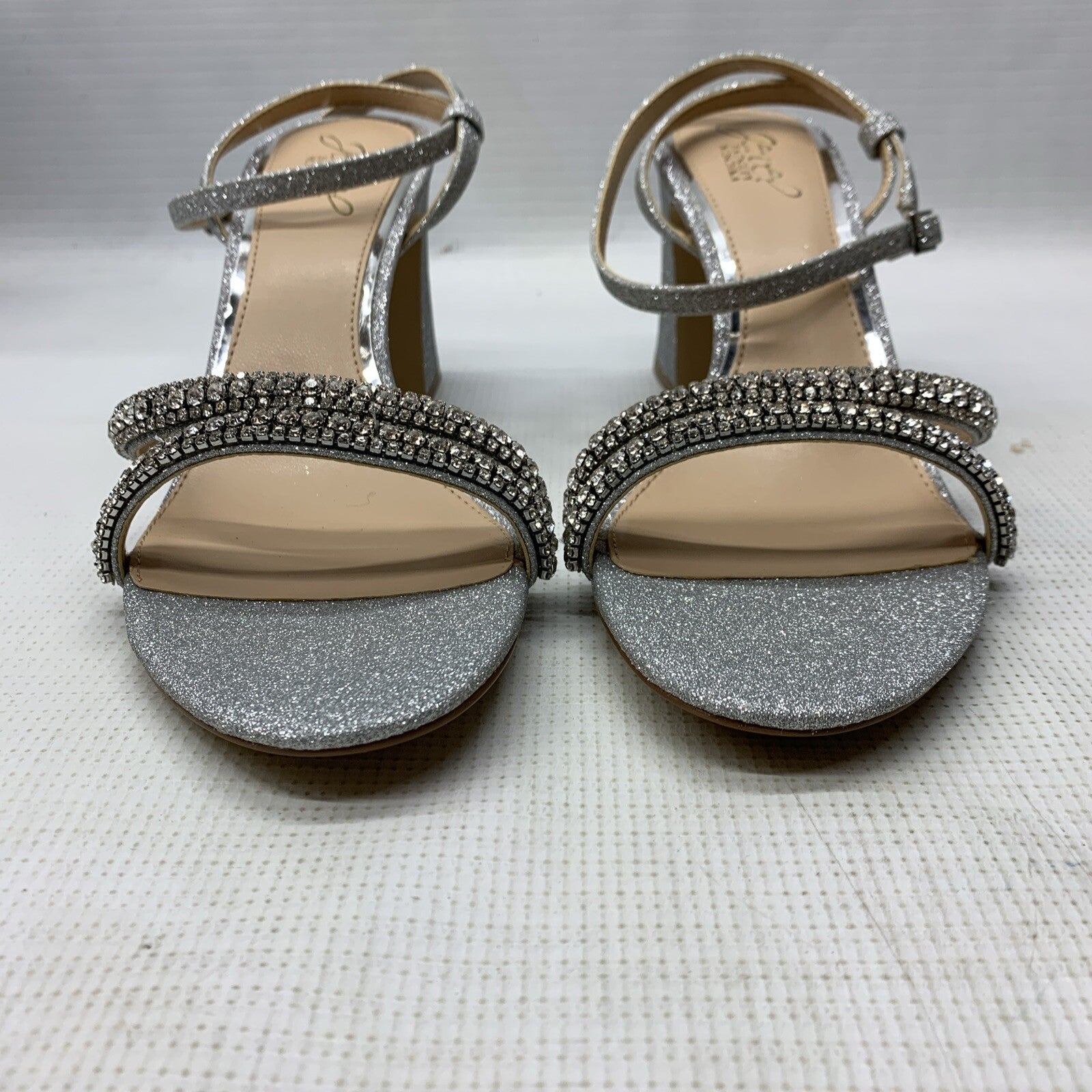 Jewel Women's Badgley Mischka Charlee Block Heel Sandal Sliver Size 9.5 Open Toe