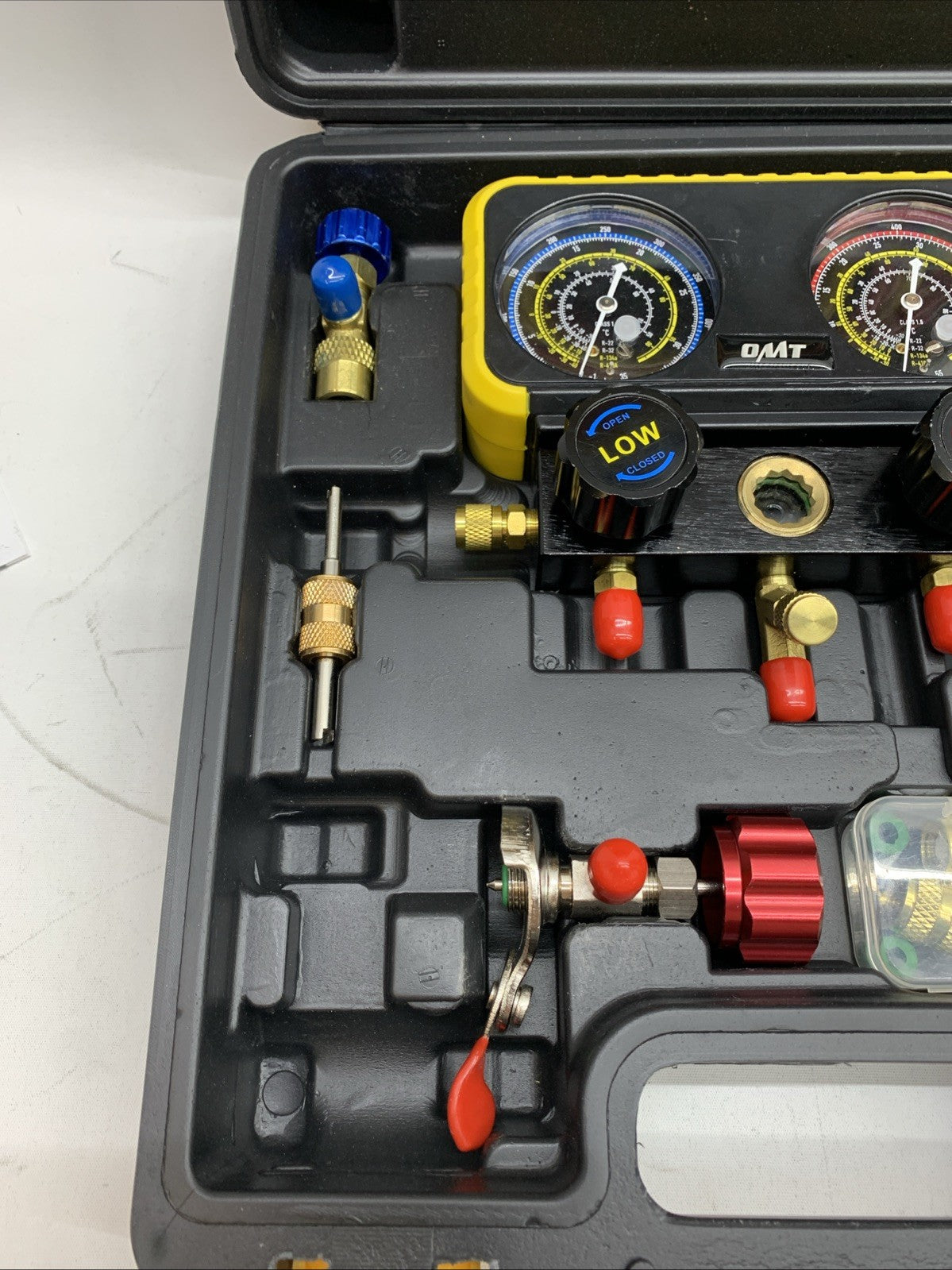 HVAC AC Manifold Gauge Set Recharge R410A R22 Refrigerant Safety Valves Hose
