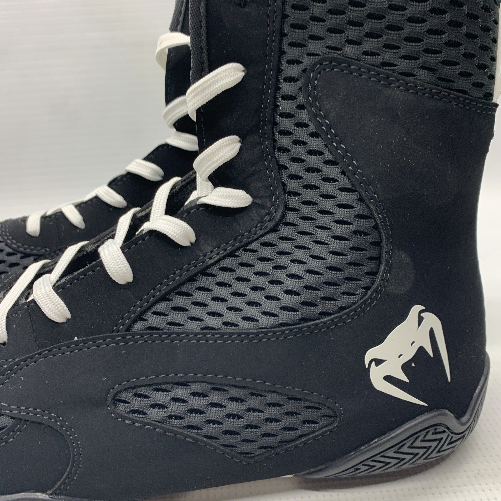 Venum Contender Men’s 8 High Top Boxing/MMA Shoes Black/White Mid-cut Lace-up