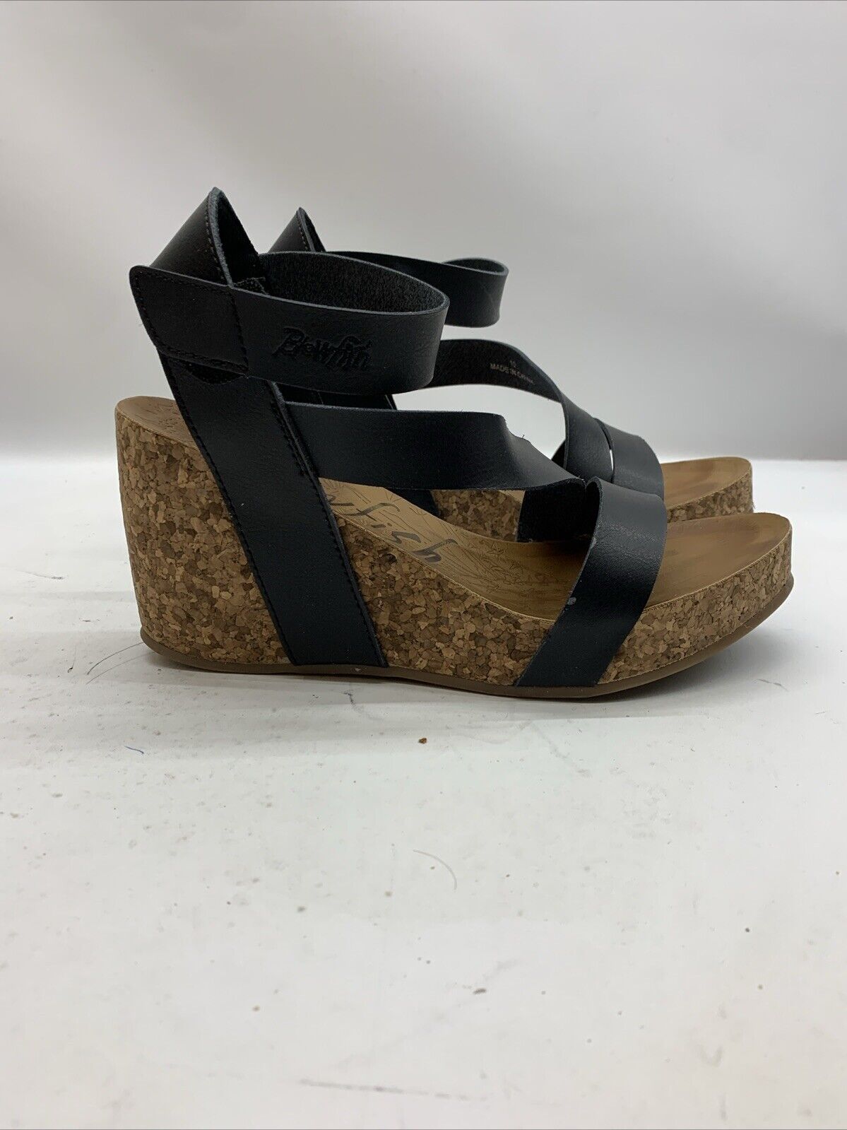 Blowfish Malibu Women's Hapuku Wedge Sandal Scotch Dyecut Size 10 Black Open Toe