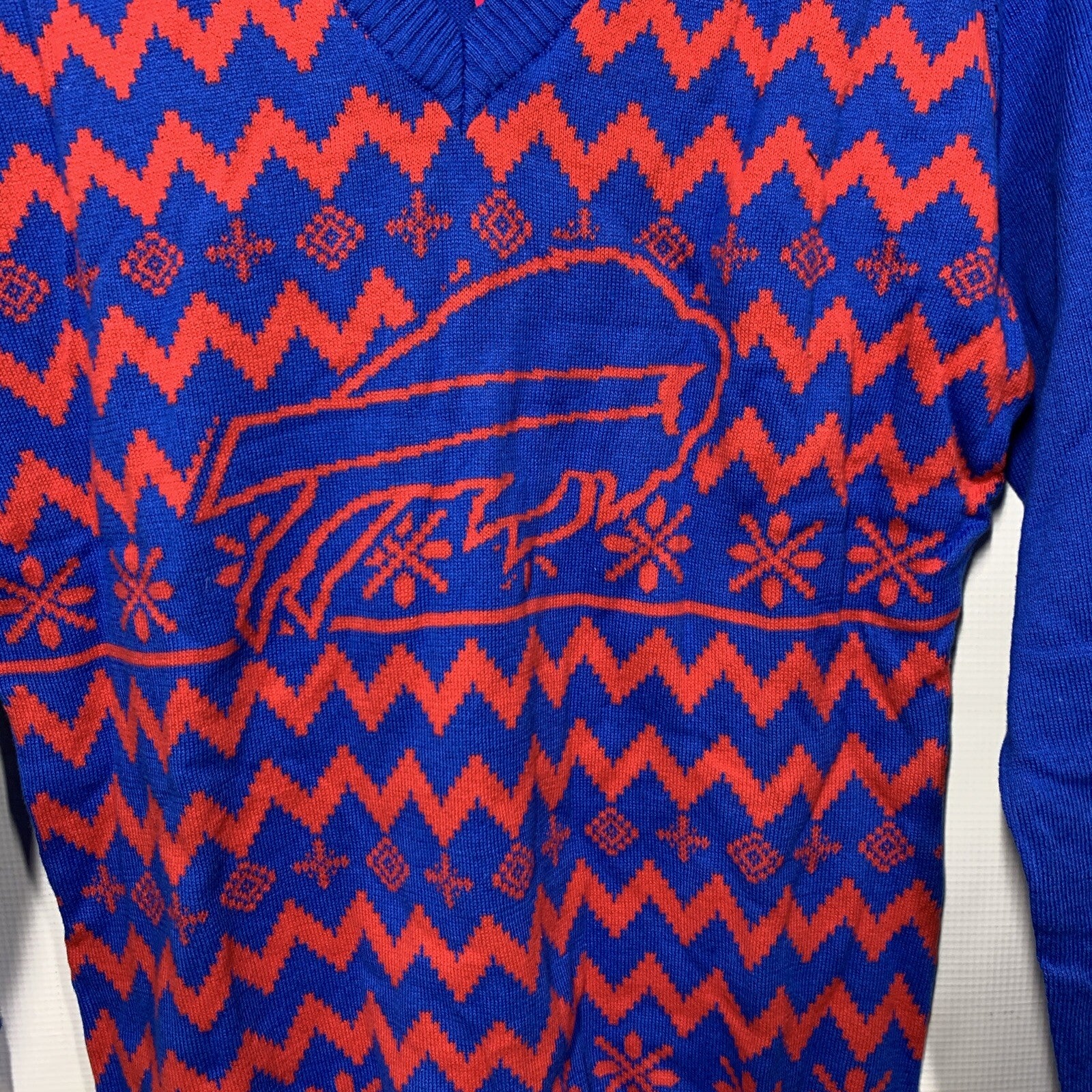 FOCO Women's Size Large Buffalo Bills NFL Team Logo Ugly Holiday V-Neck Sweater