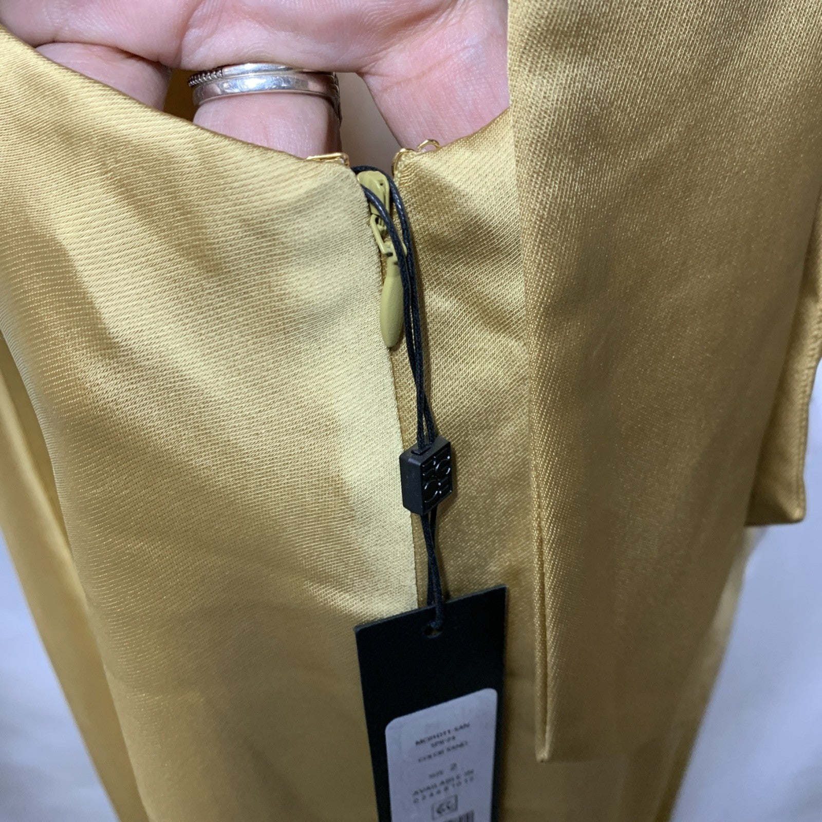 BCBGMAXAZRIA Women's Sleeveless Halter Neck Long Evening Dress Casual Size 2