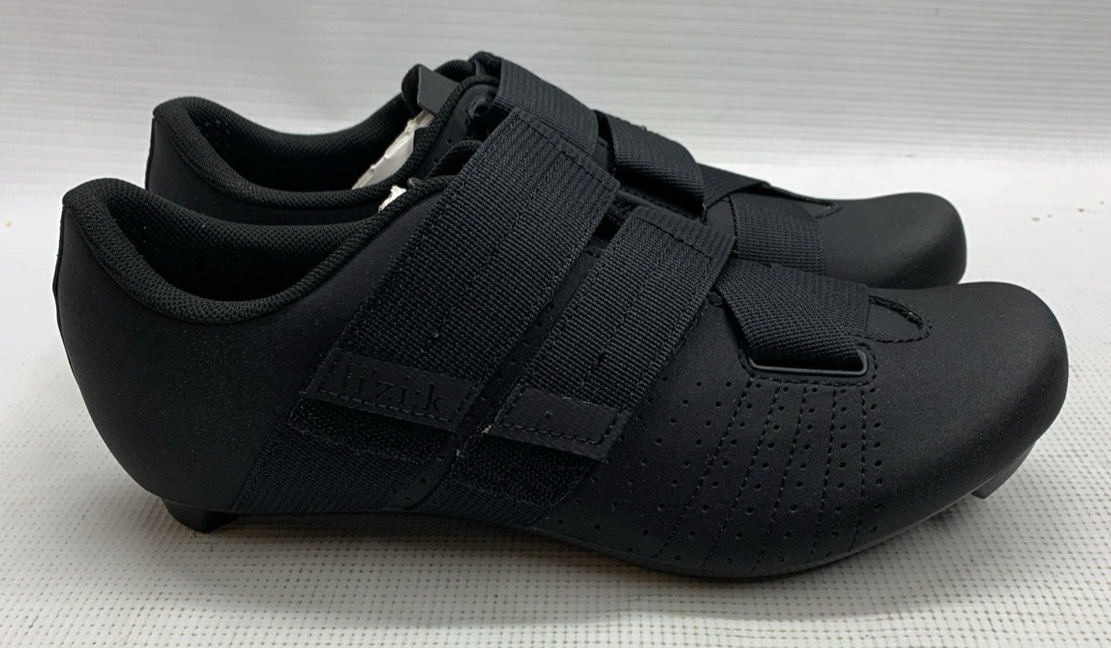 Fi'zi:k Tempo R5 Powerstrap Cycling Shoe Black Size 9.5 Hook & Loop Lightweight