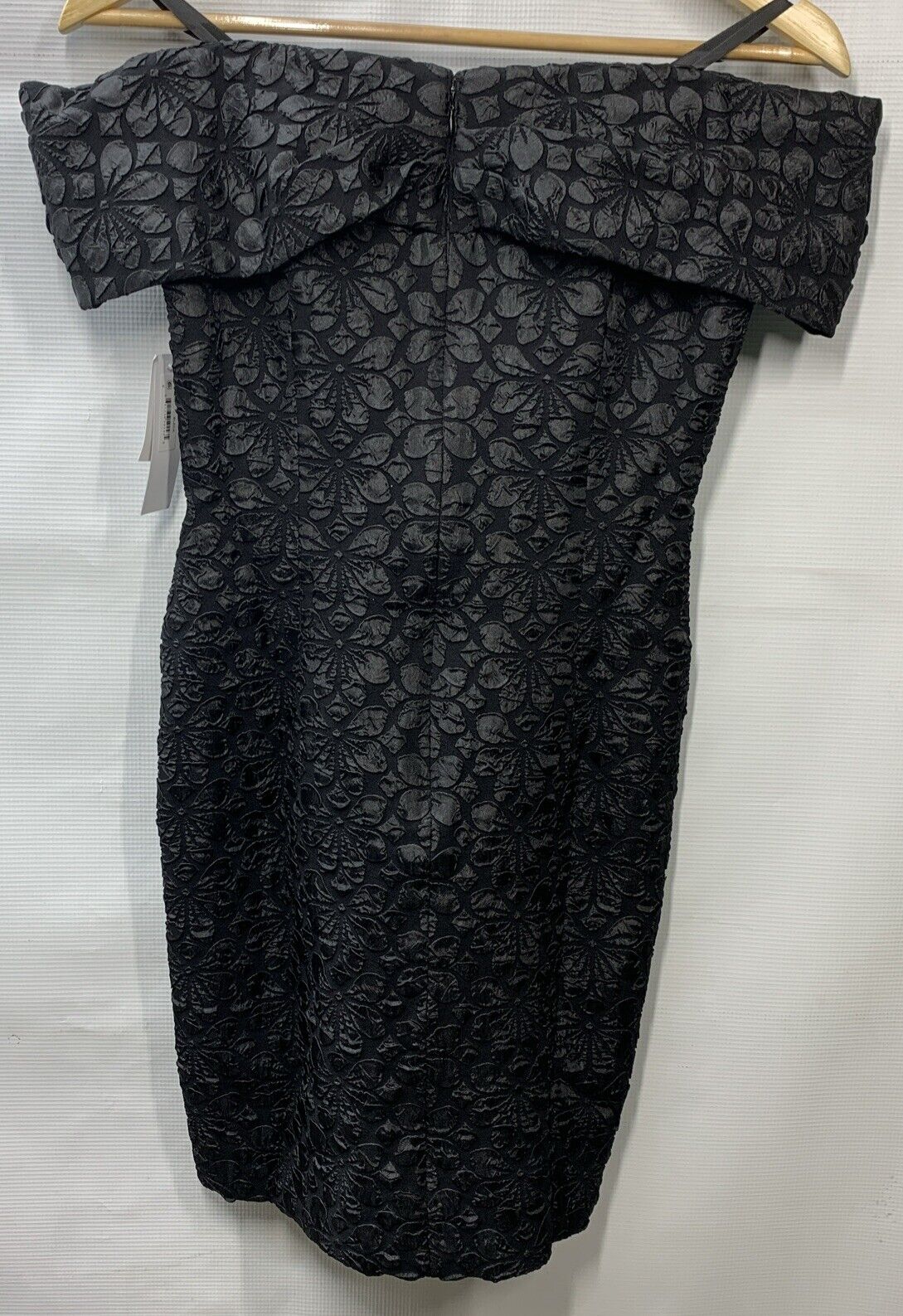 Donna Morgan Women's Cute Mini Cocktail Dress Black Size 6 Raised Floral Print