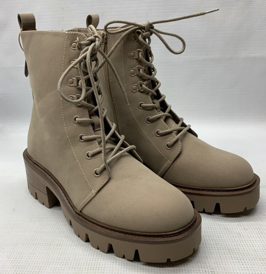 Mia Women's Isaiah Lace up Combat Boot Stone GS1387801 Size 9M Casual Workwear
