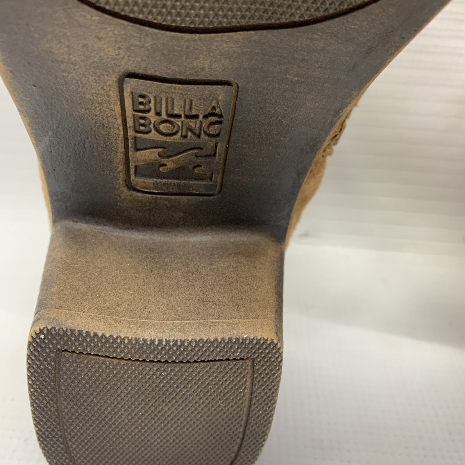 Billabong Tan Take A Walk Began Suede Braided Buckle Zip Up Ankle Boot Size 10