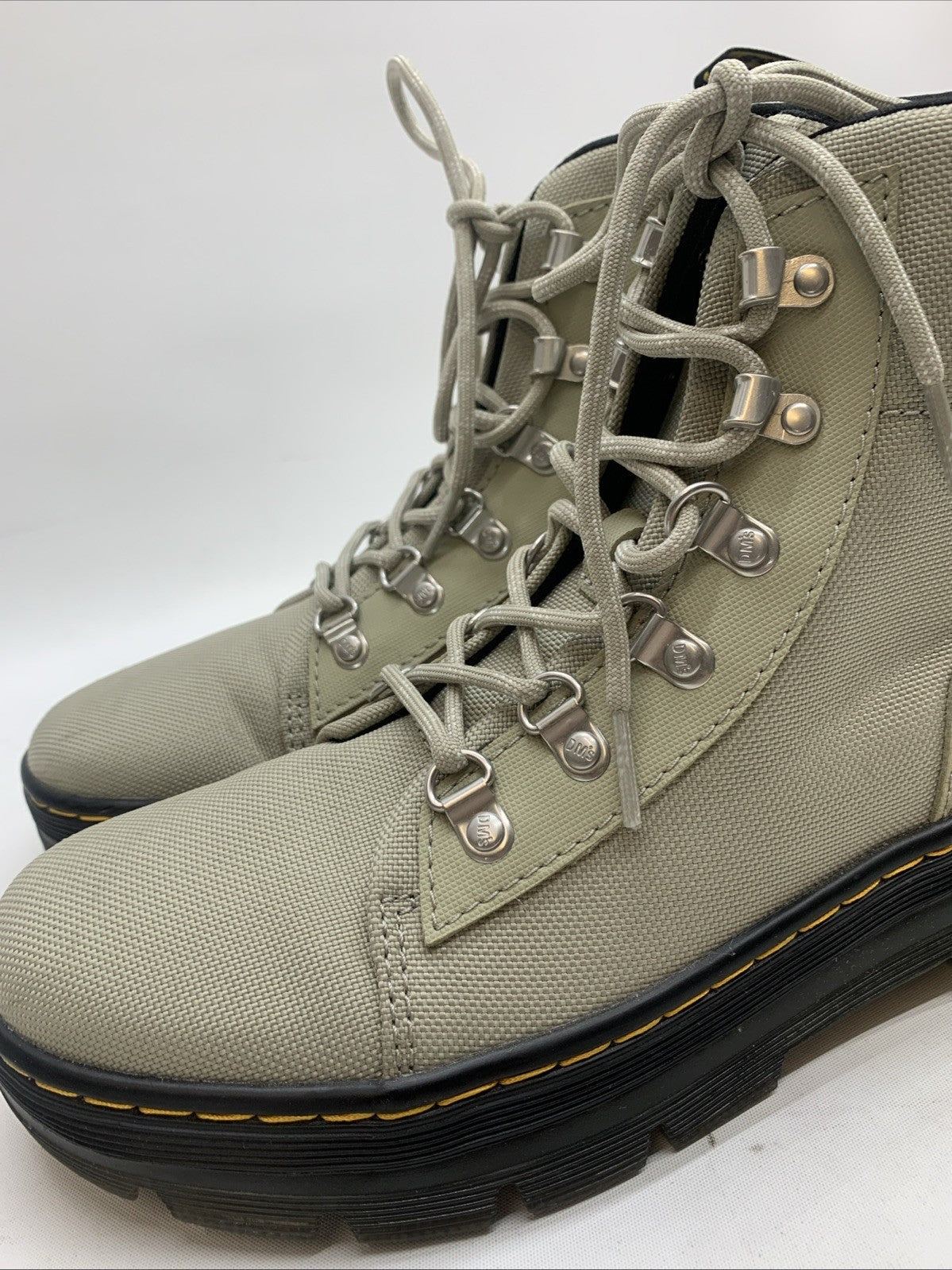 Dr. Martens Combs W Warmed Stone Extra Tough Lace Up Combat Boot Women's Size 8