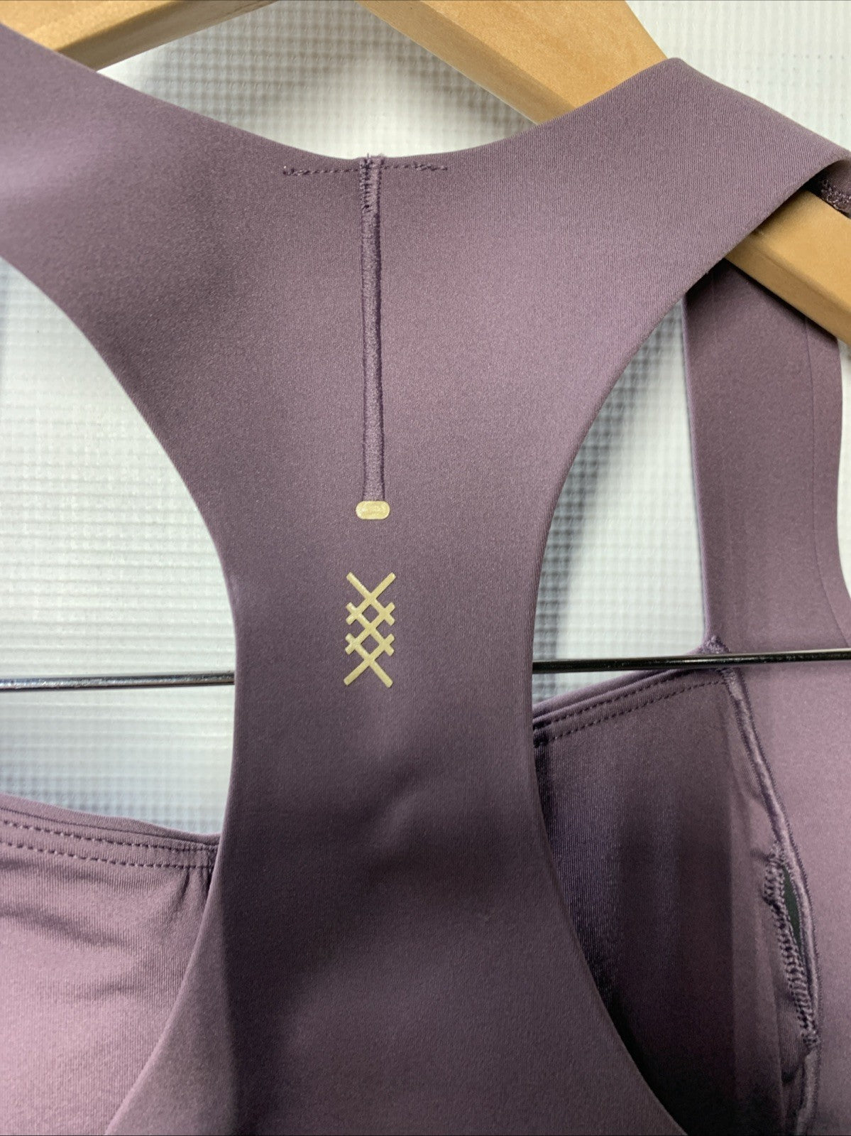 Rhone Women's Revive Gym Sport Bra Wireless Pull-On Size Small Good Coverage