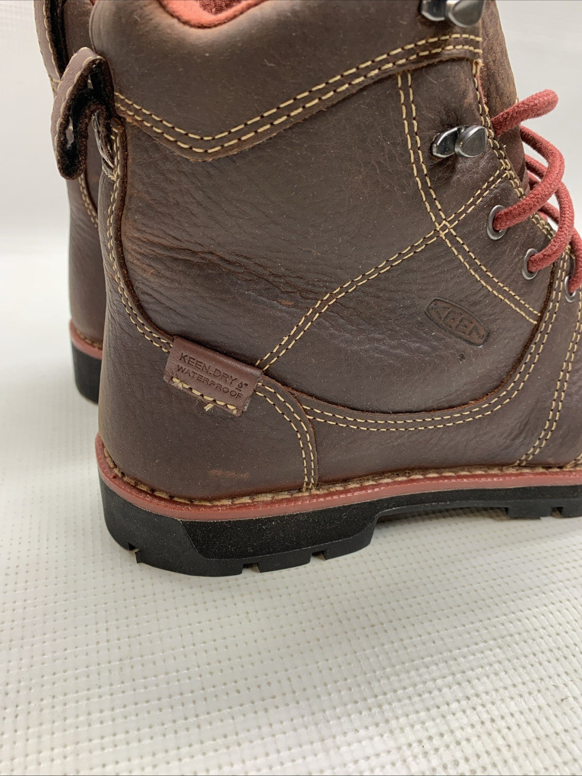 KEEN Utility Womens Seattle Alloy Toe Waterproof Work Boots Brown Size 7.5W Lace