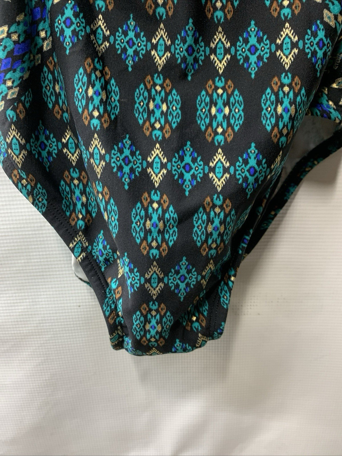 Miraclesuit Women's Swimwear Slimming Escape Underwire Molded Cup Bra 10