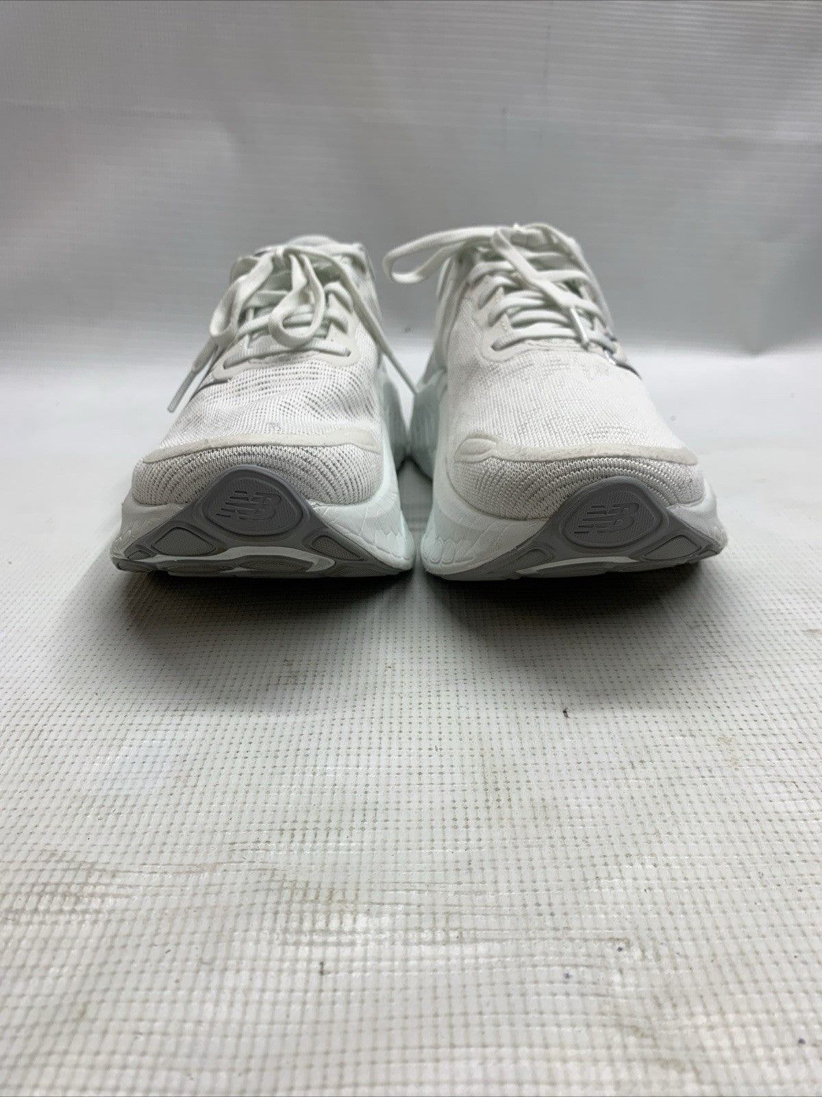 New Balance Fresh Foam X 860v14 Athletic Shoes Women’s White 8 Lace-up W860T14